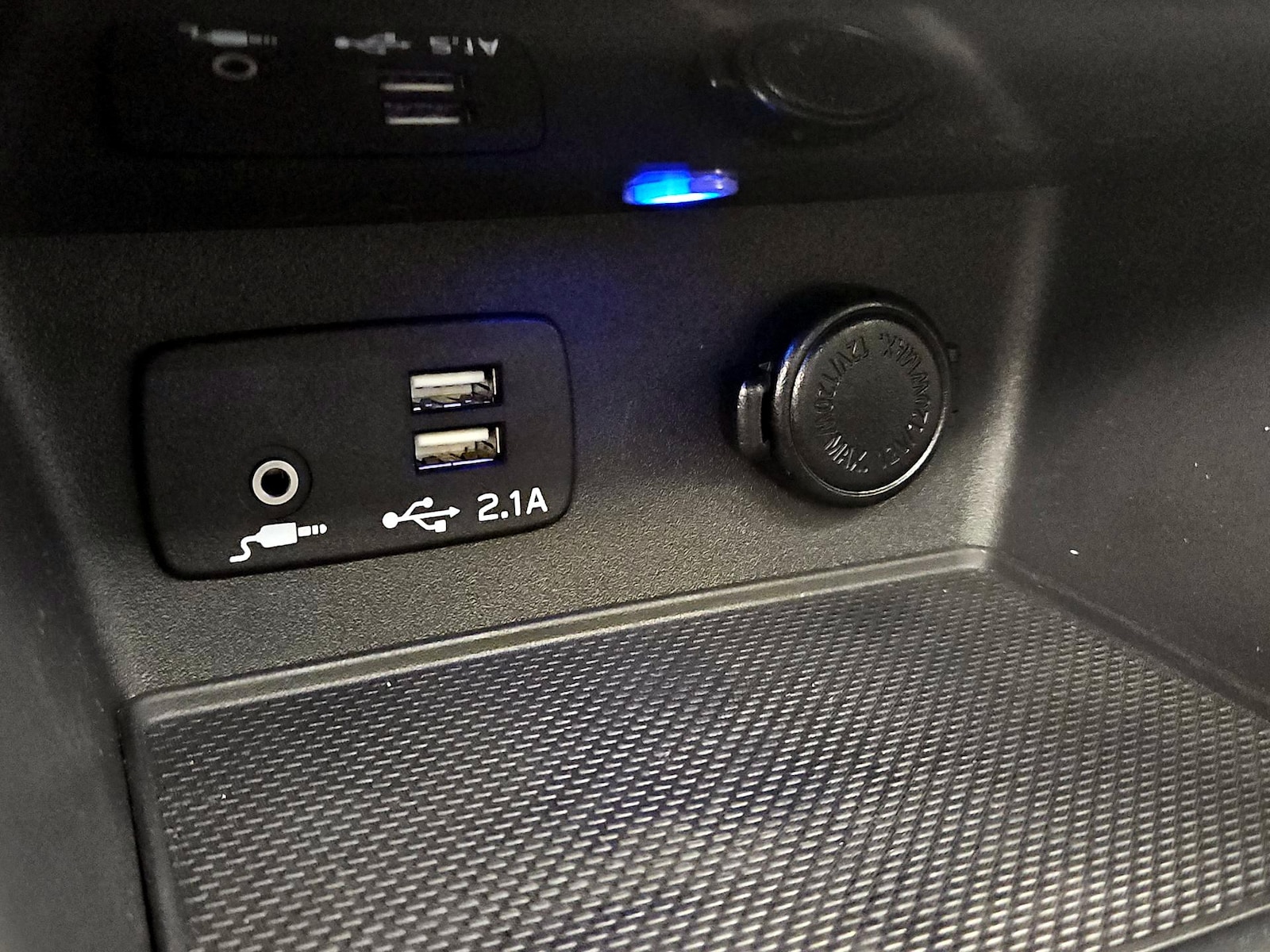 2024 Subaru Forester Limited - Photo 20