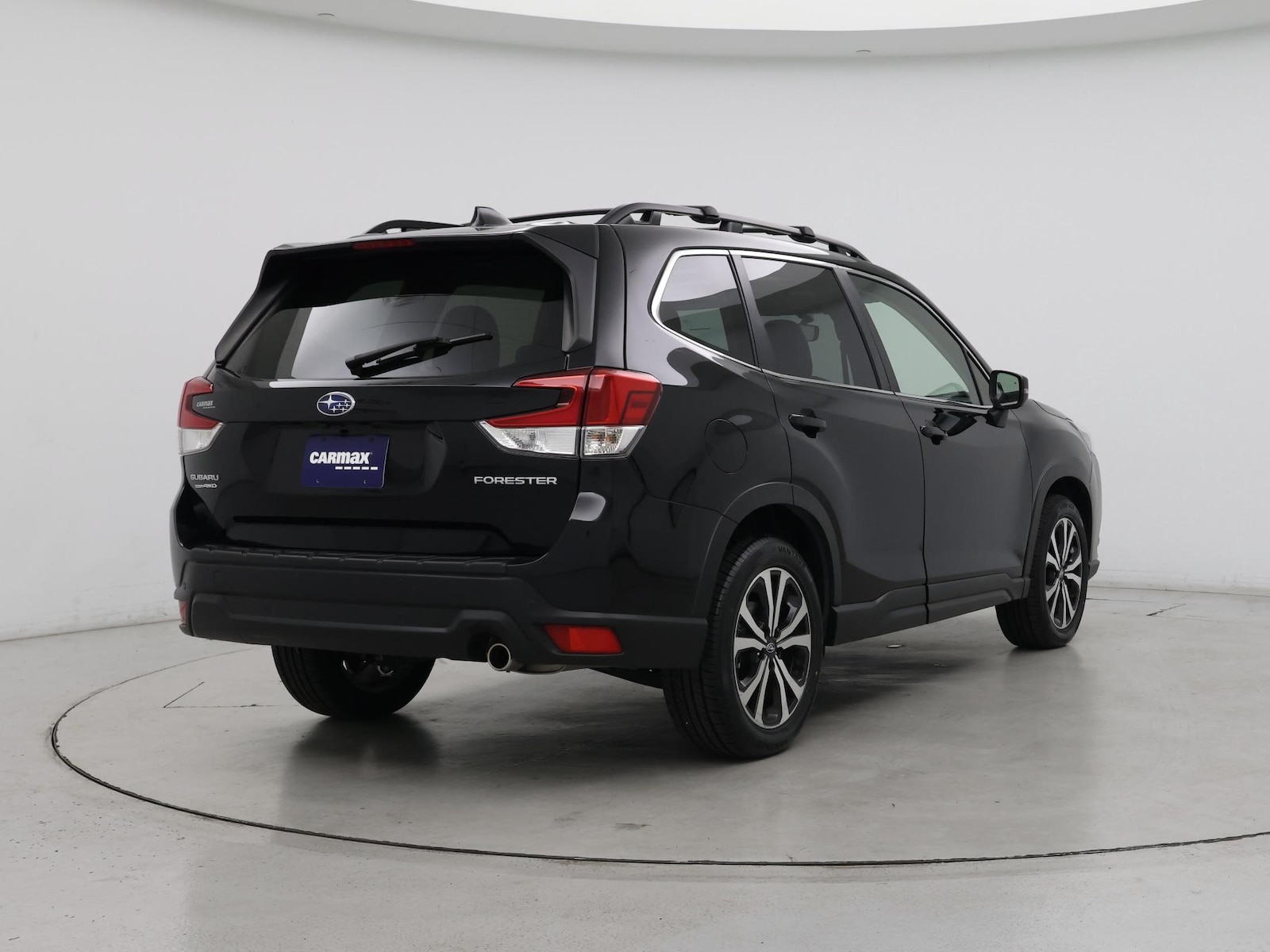 2024 Subaru Forester Limited - Photo 9