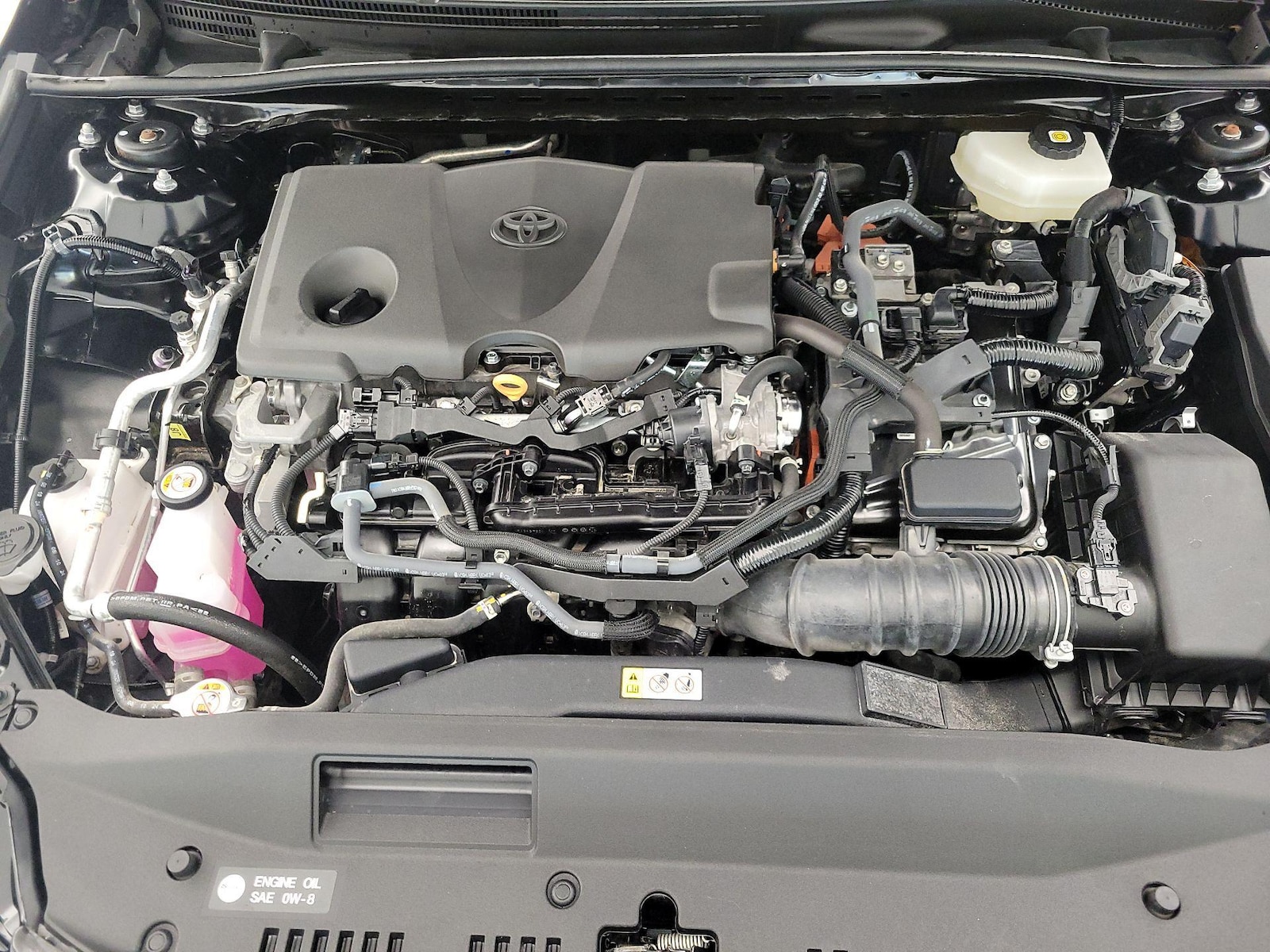 2025 Toyota Camry LE - Photo 22