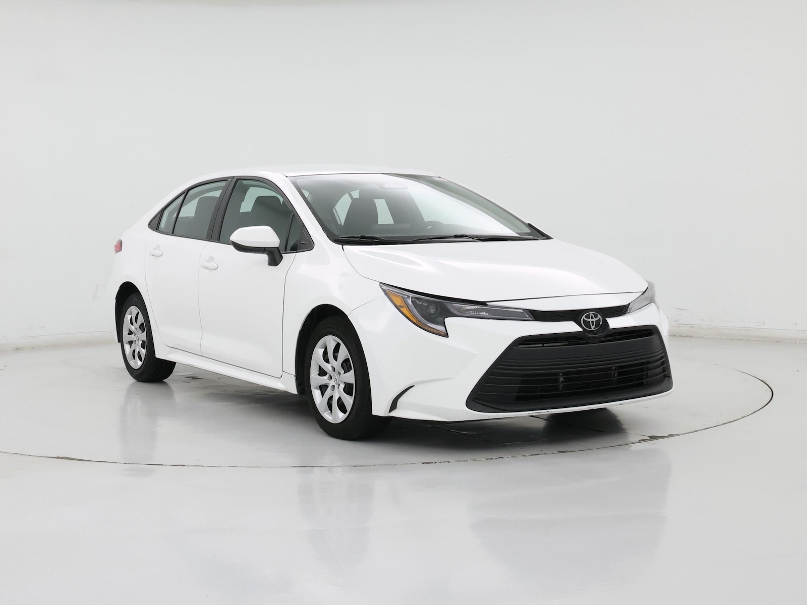 2025 Toyota Corolla LE - Photo 2