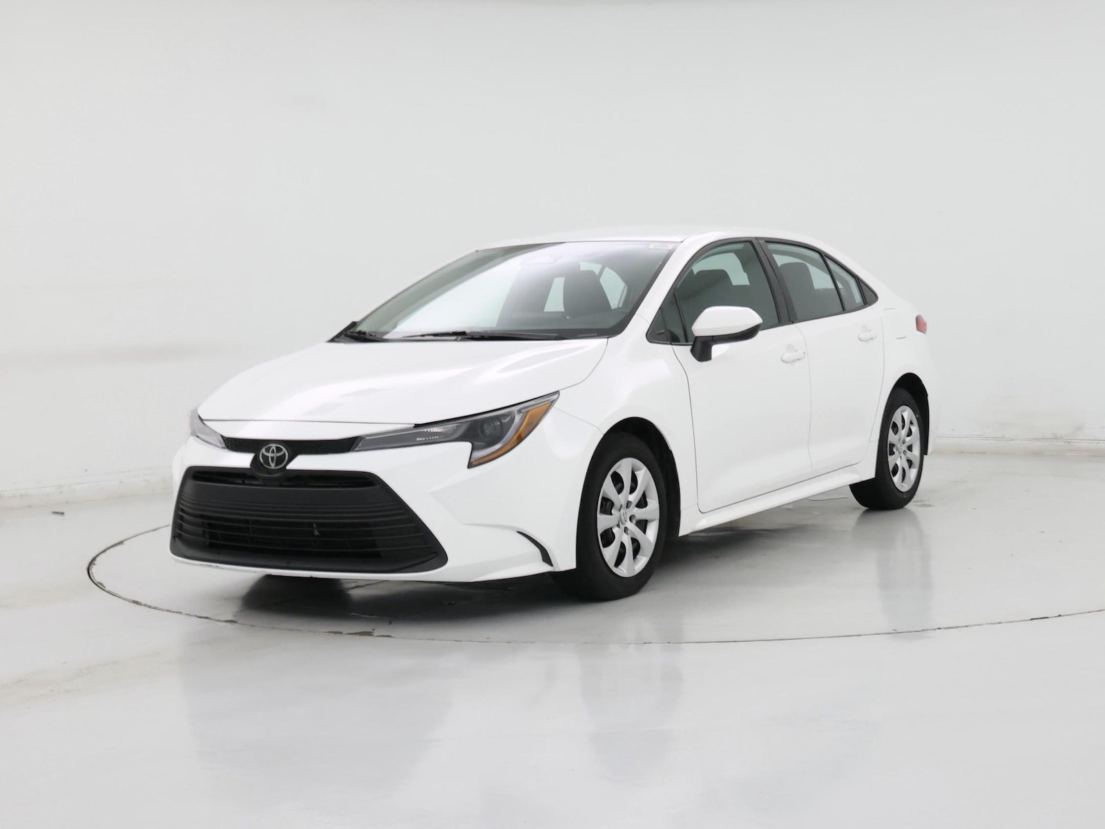 2025 Toyota Corolla LE - Photo 5