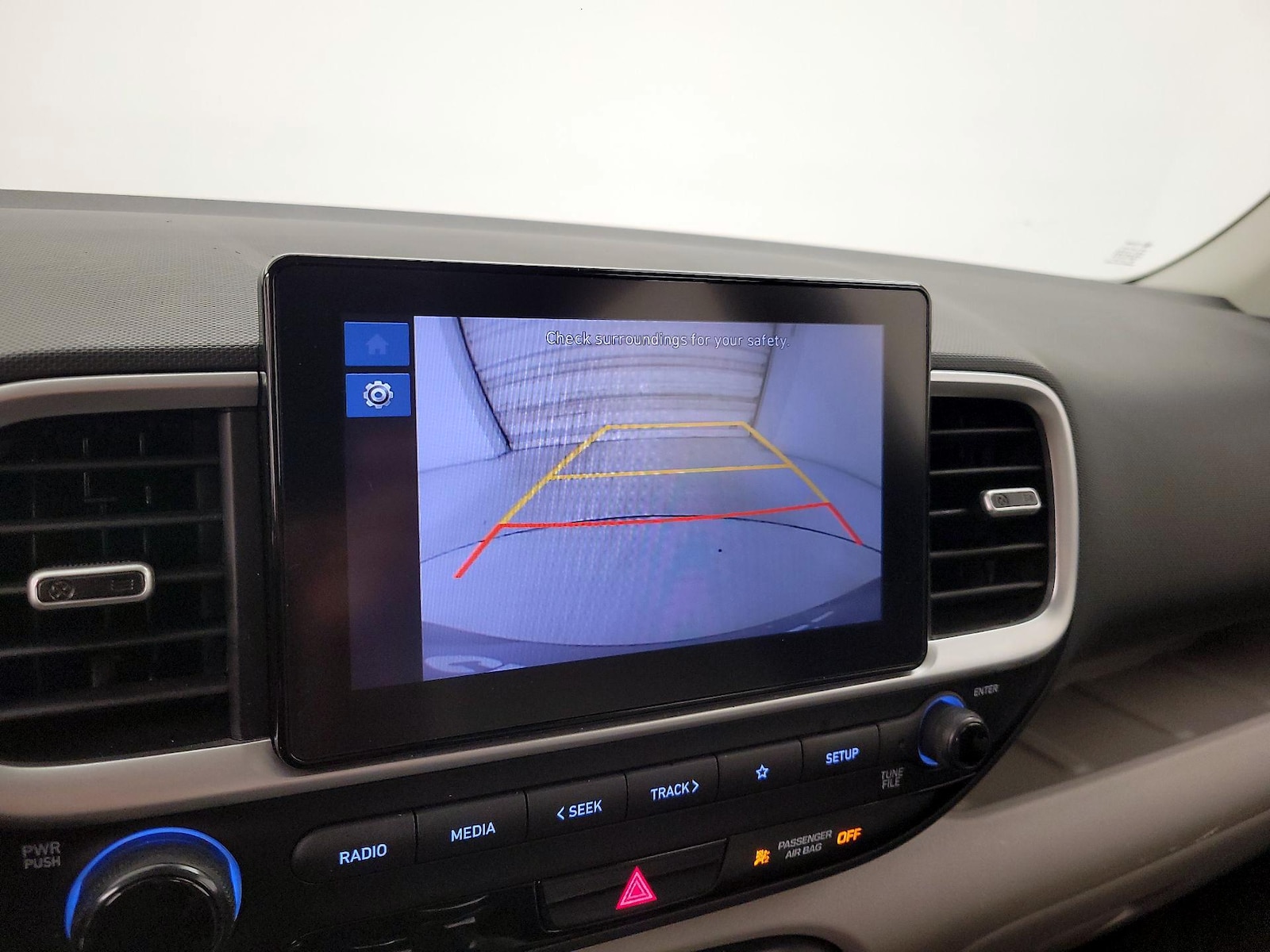 2025 Hyundai Venue SEL - Photo 15