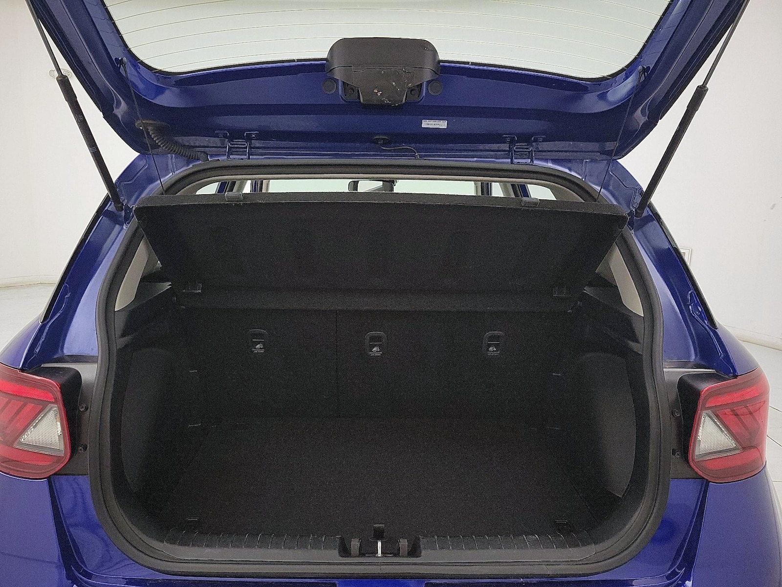 2025 Hyundai Venue SEL - Photo 22