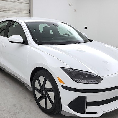 2024 Hyundai Ioniq 6 SE