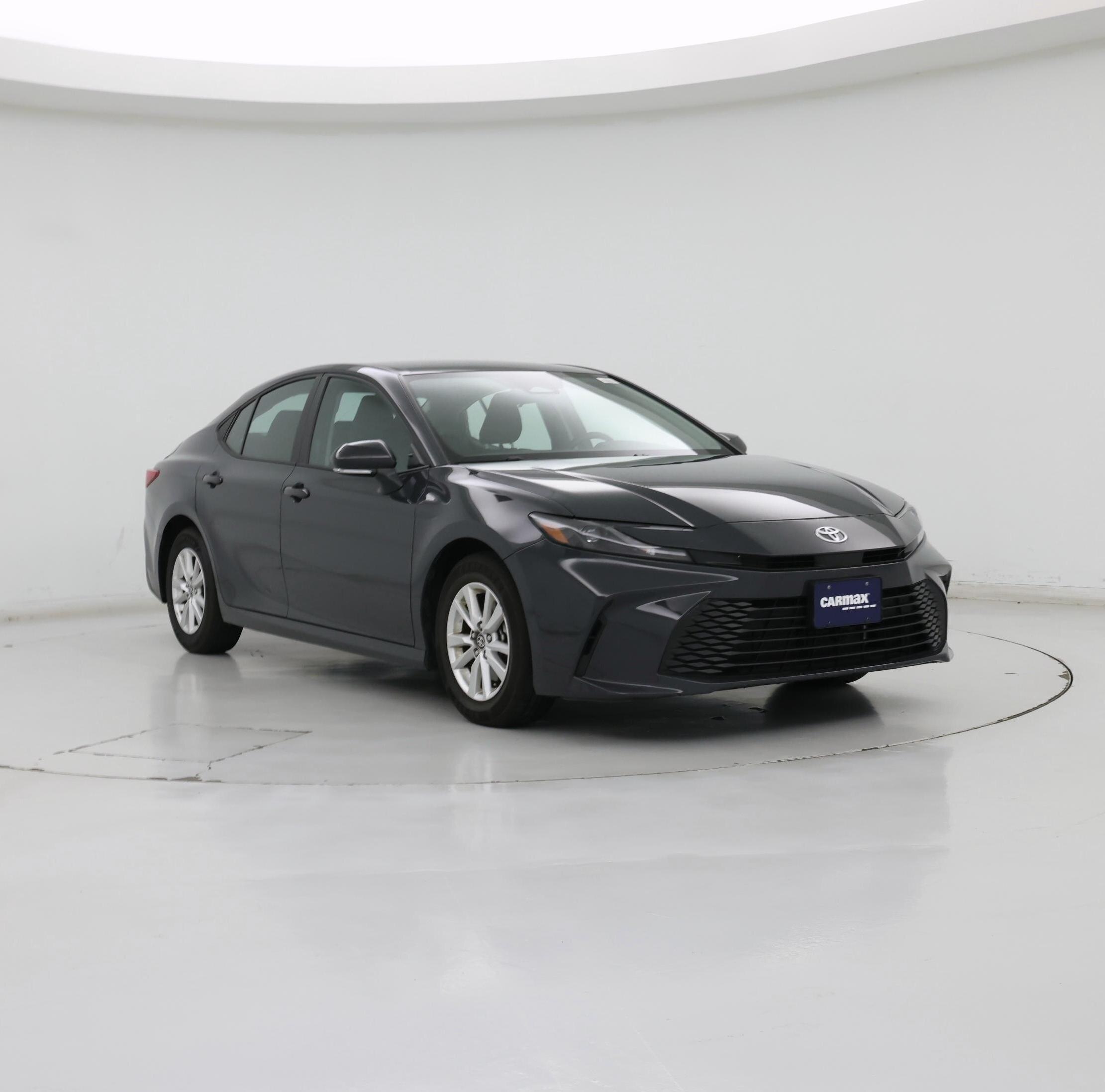 Gray 2025 Toyota Camry Sedan Front-Wheel Drive Automatic