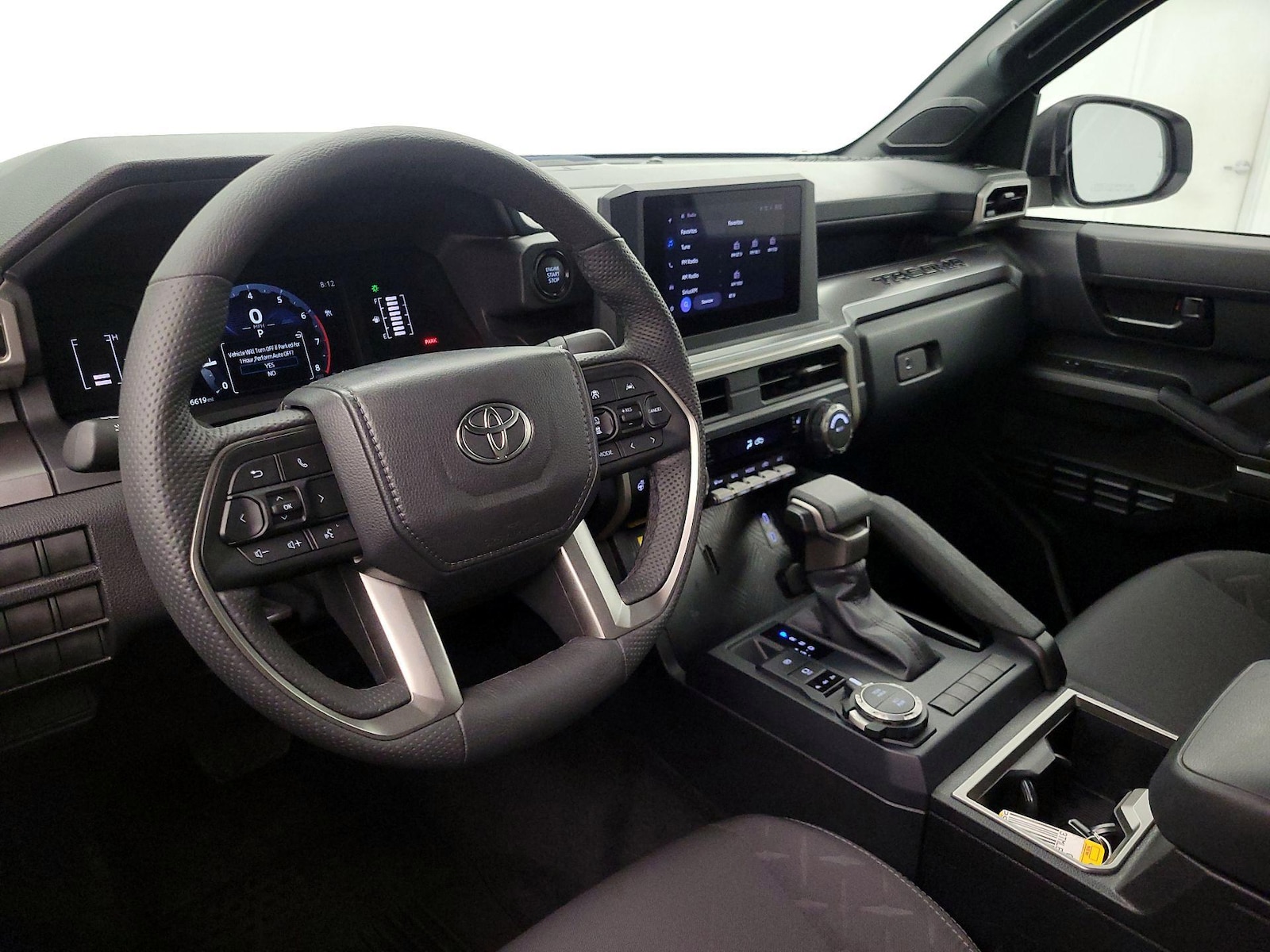 2026 Toyota Tacoma SR5 - Photo 10