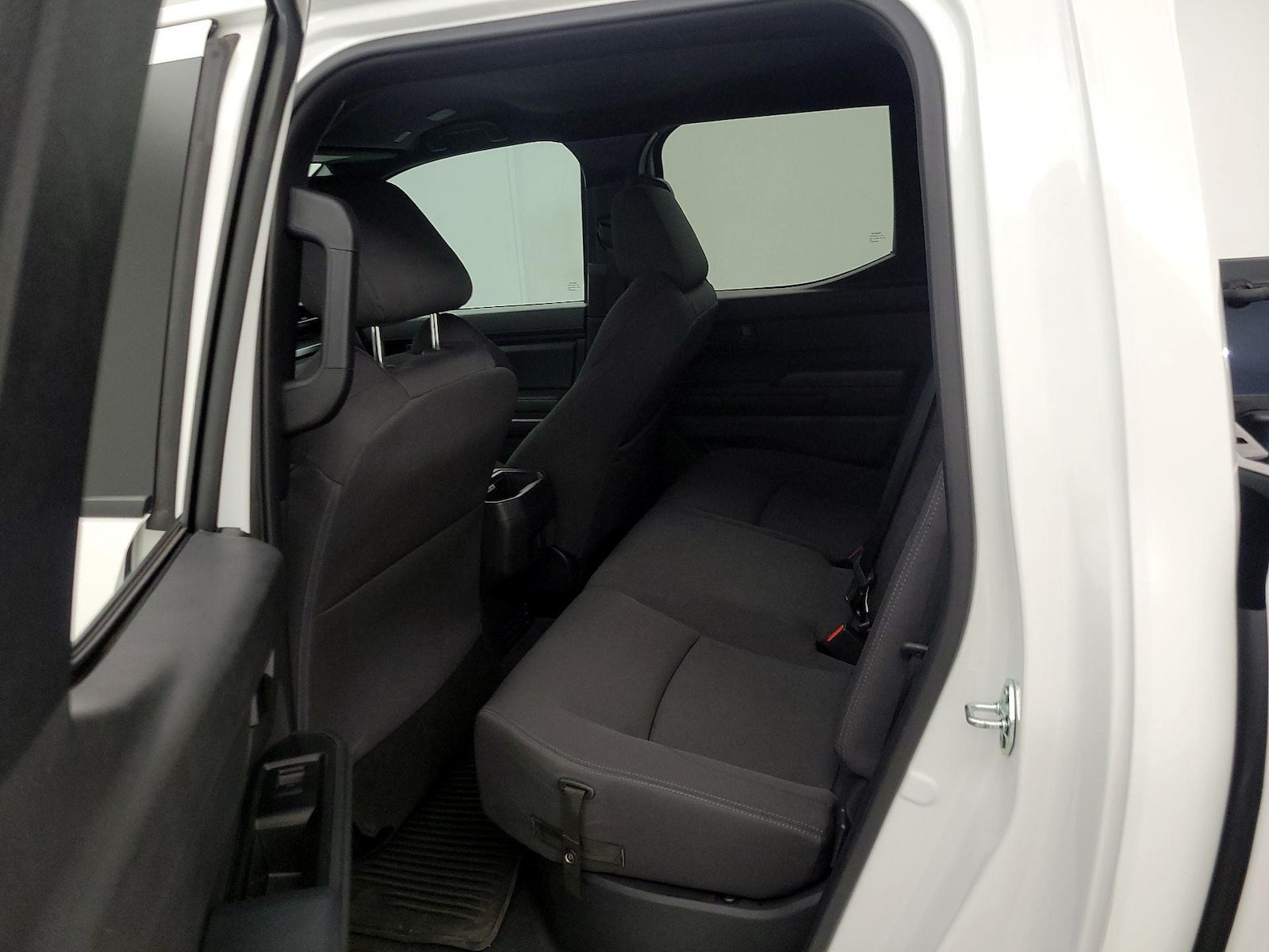 2026 Toyota Tacoma SR5 - Photo 20