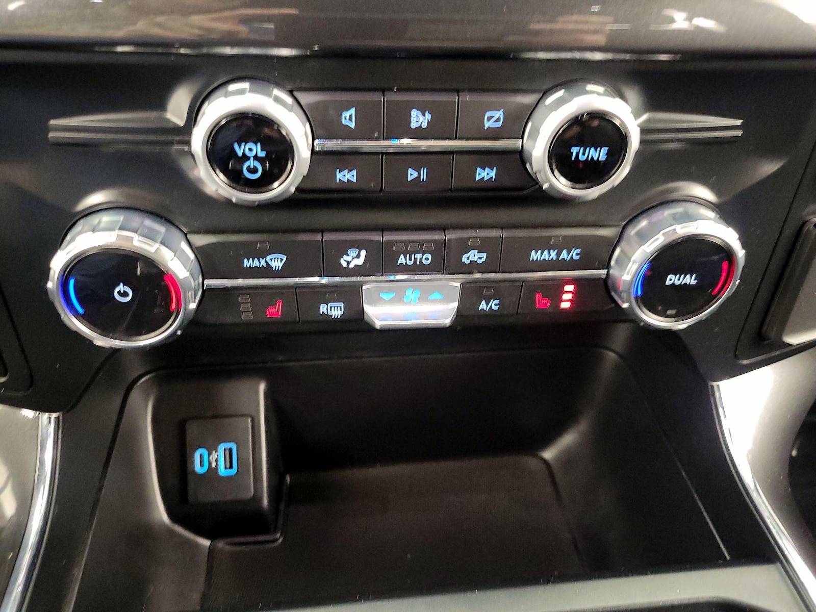 2022 Ford F-150 XL - Photo 17