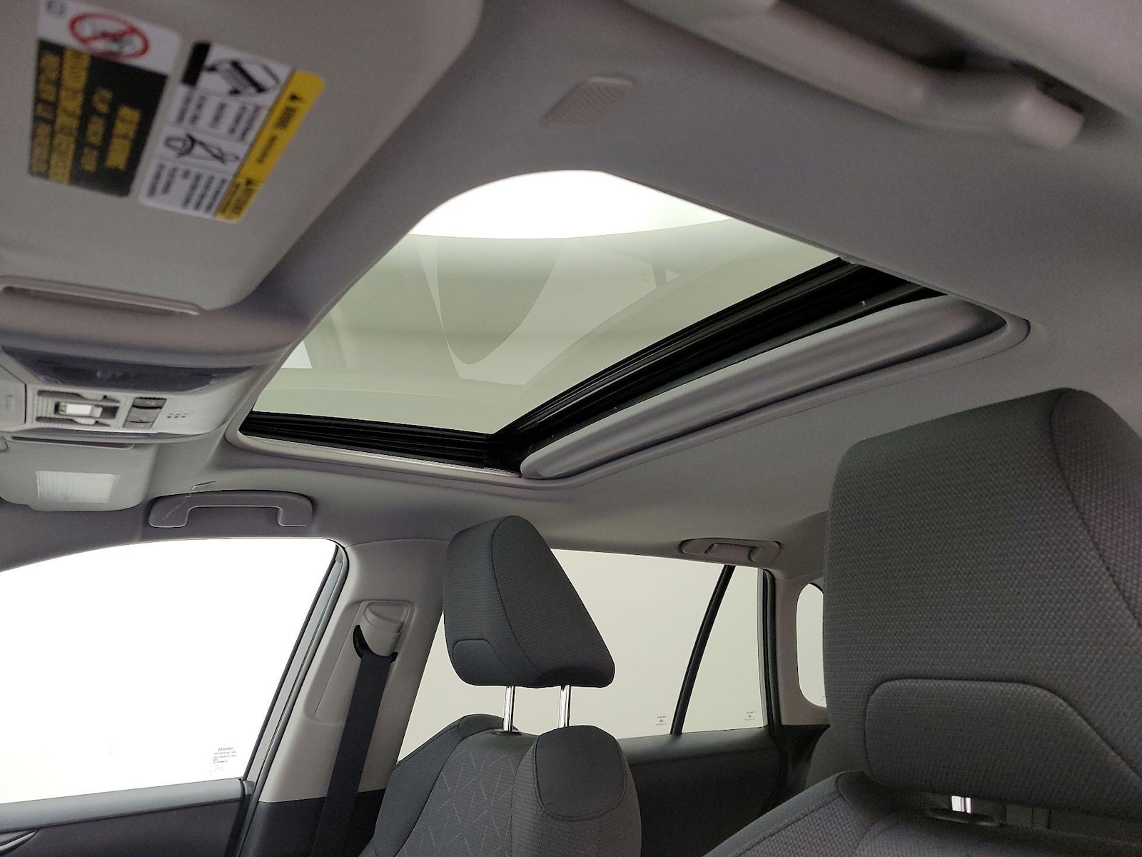 Sunroof(s) & Overhead Airbags