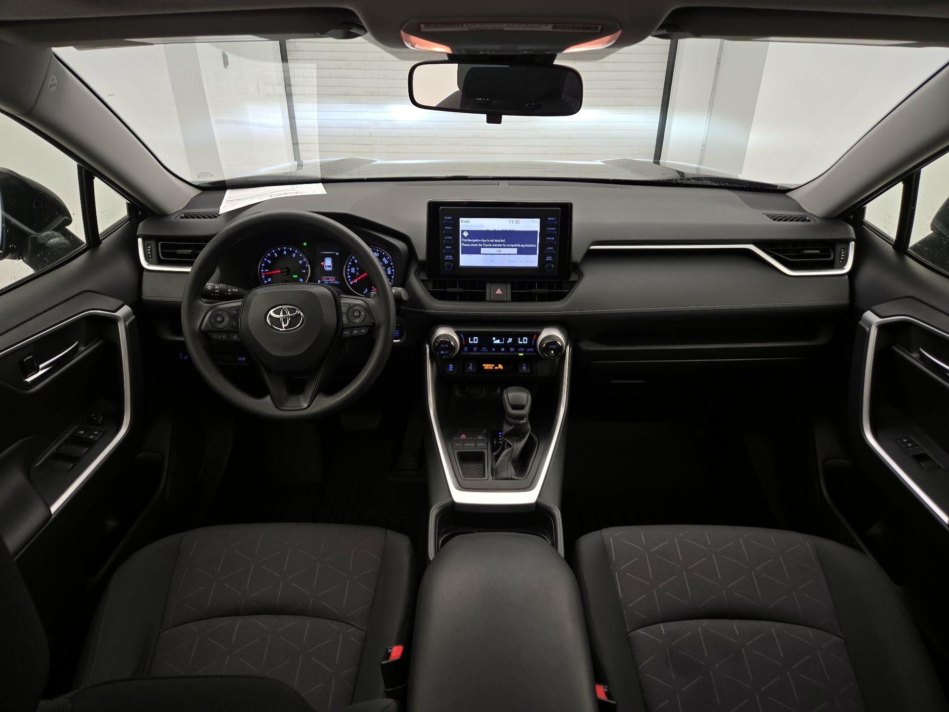 Thumbnail: 2019 Toyota RAV4 - 9