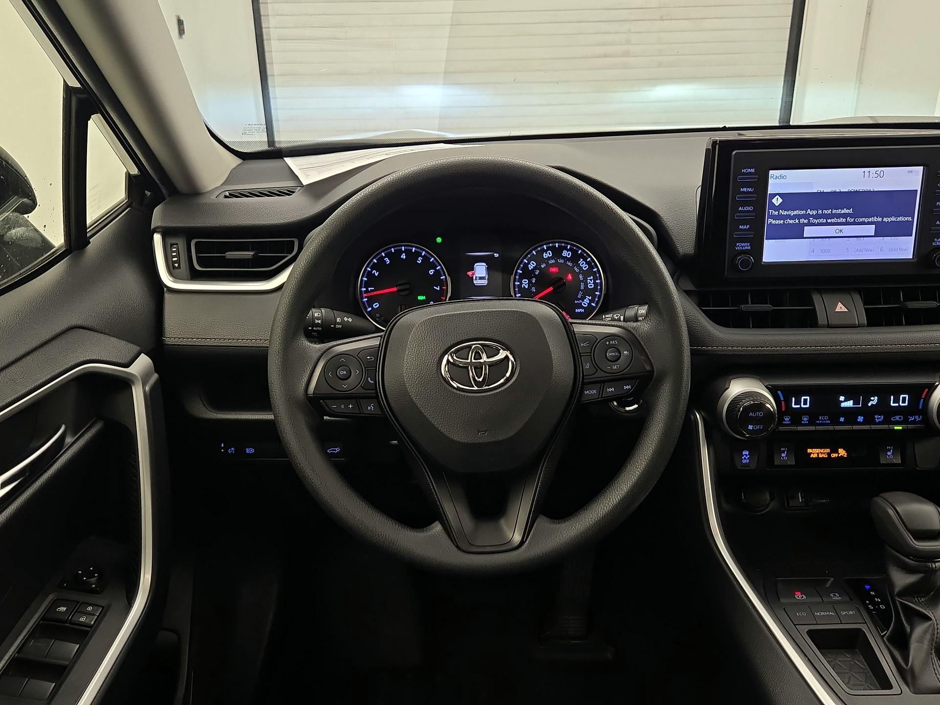 Thumbnail: 2019 Toyota RAV4 - 10