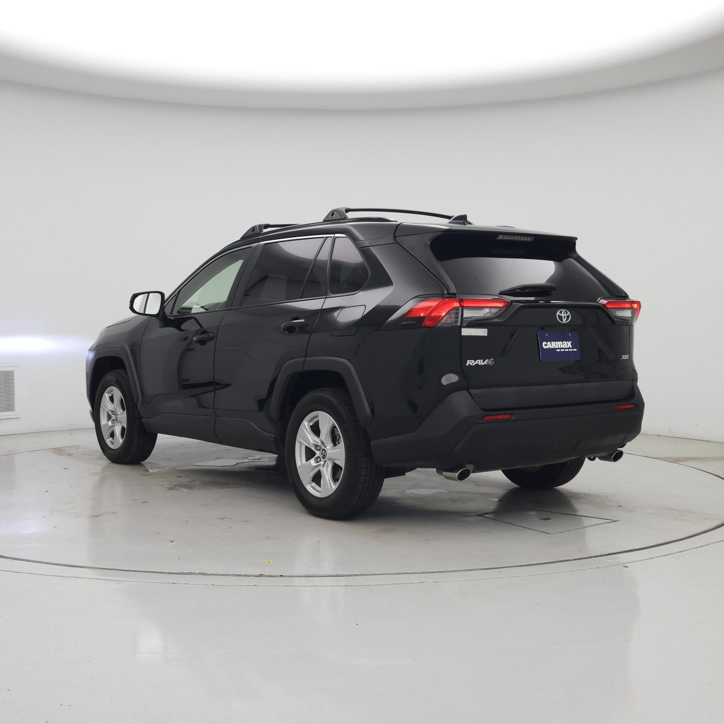 Thumbnail: 2019 Toyota RAV4 - 2