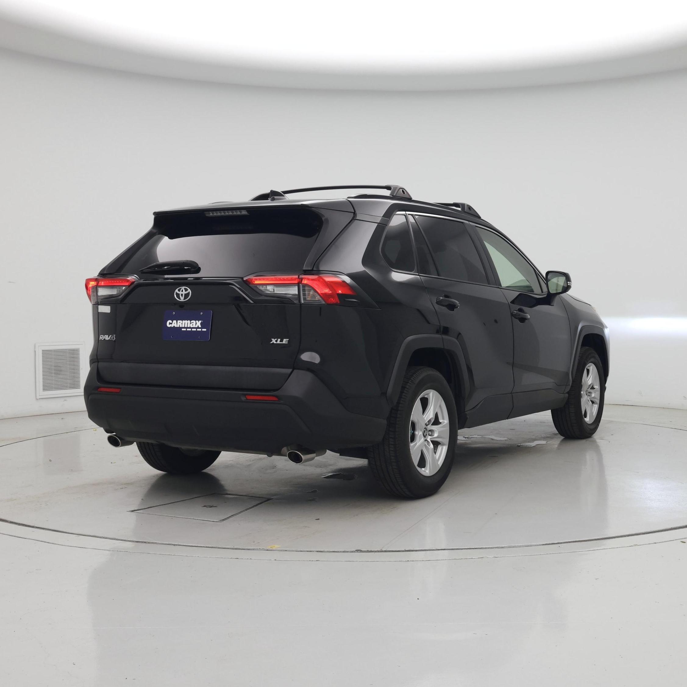 Thumbnail: 2019 Toyota RAV4 - 8