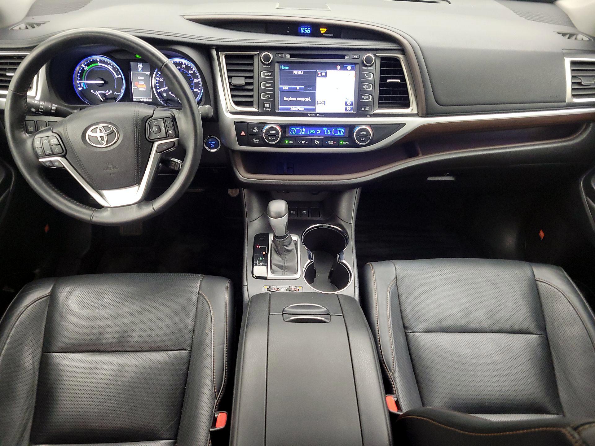 Thumbnail: 2015 Toyota Highlander - 9