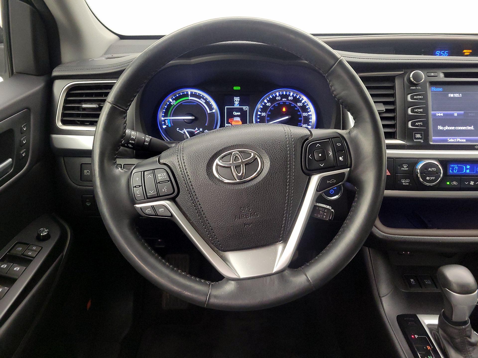 Thumbnail: 2015 Toyota Highlander - 10
