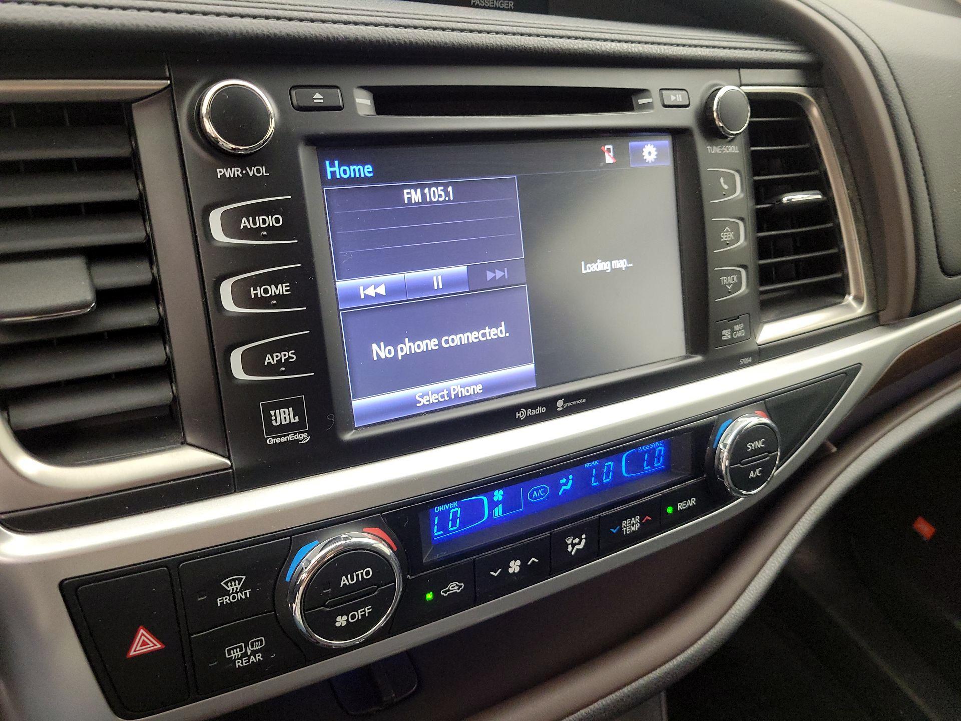 Thumbnail: 2015 Toyota Highlander - 13