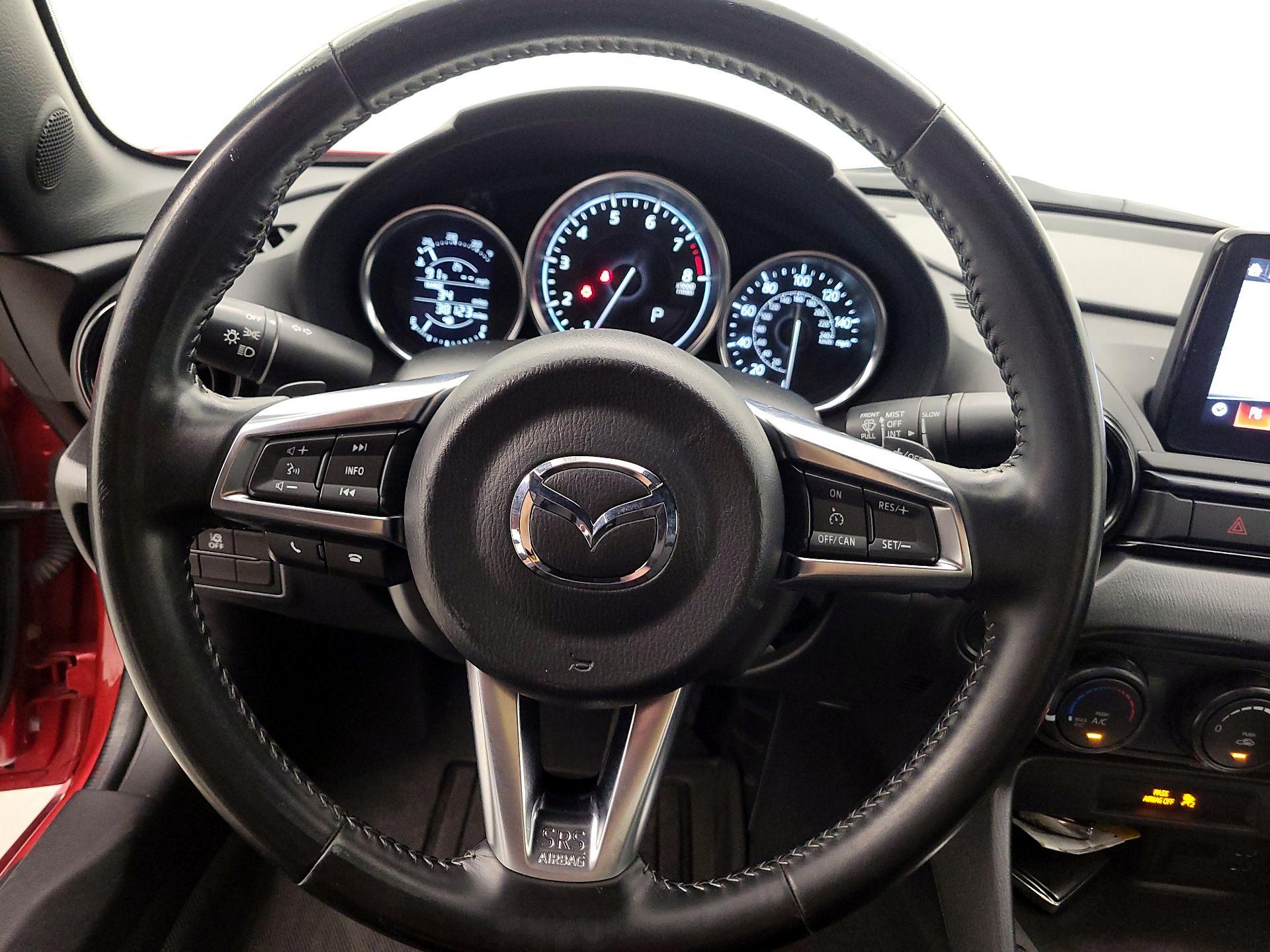 Thumbnail: 2020 Mazda MX-5 Miata - 10