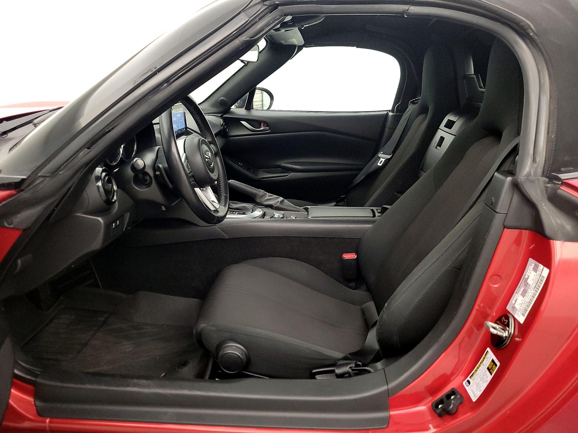 Thumbnail: 2020 Mazda MX-5 Miata - 11