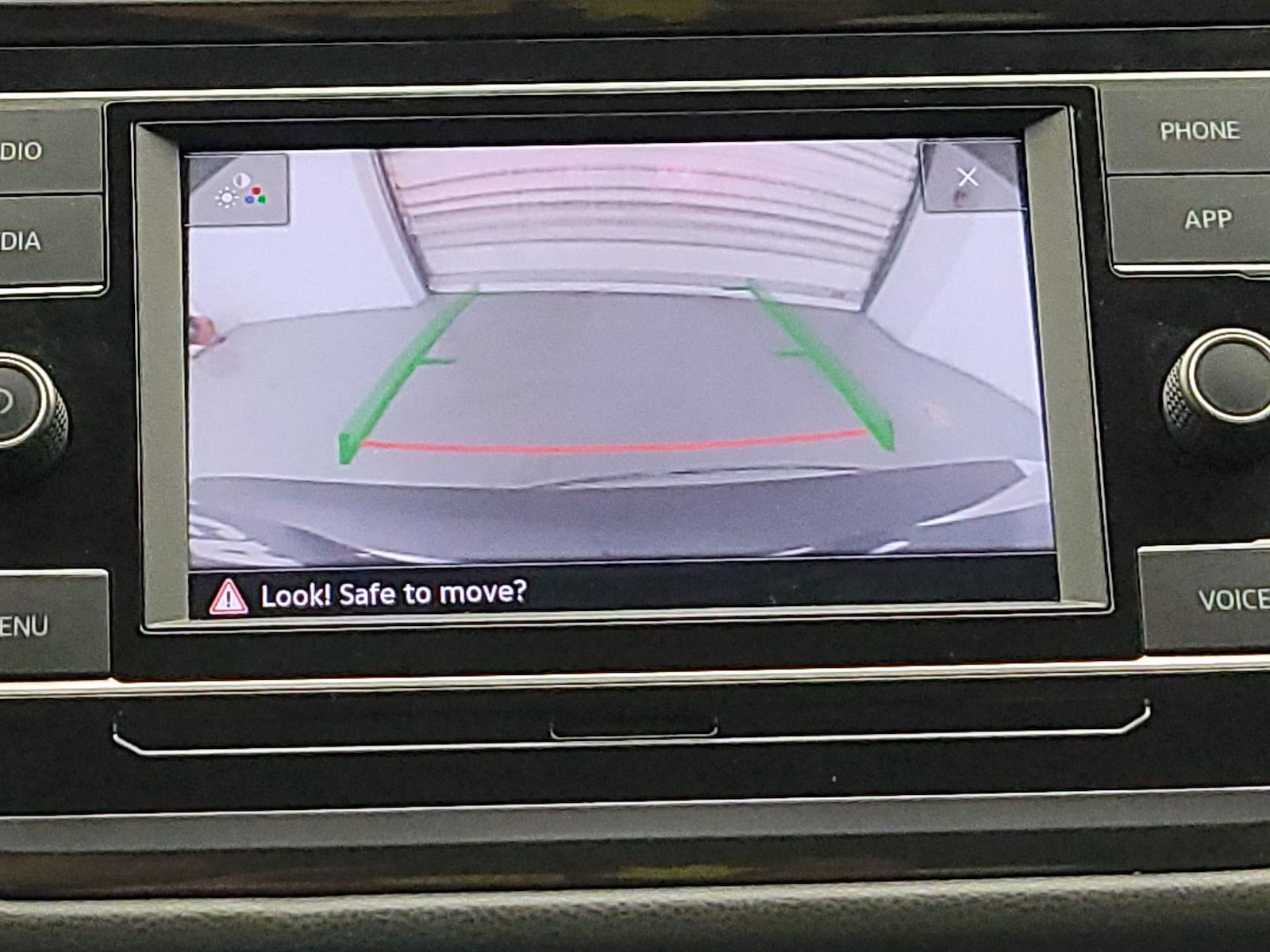 2020 Volkswagen Tiguan S - Photo 15