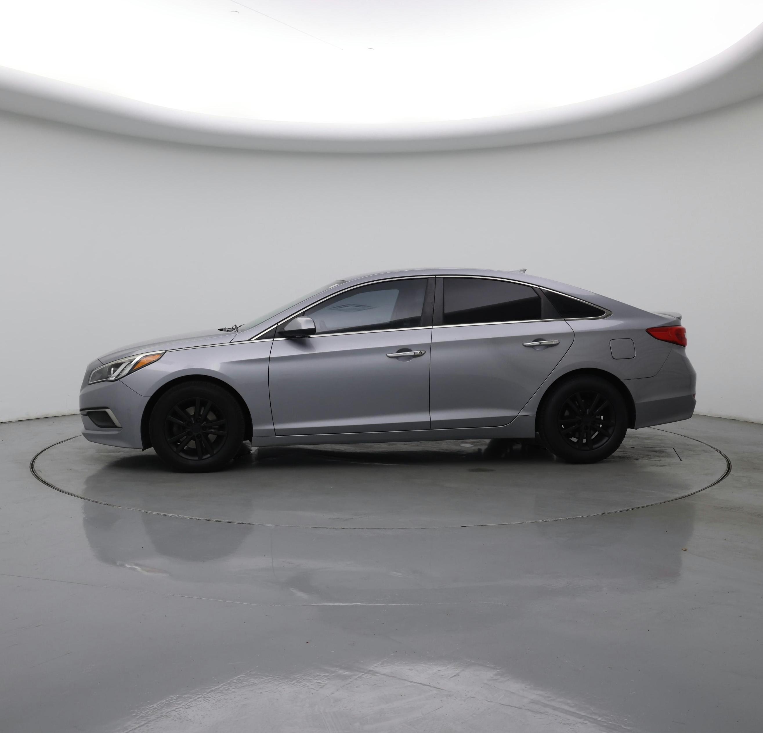 Thumbnail: 2017 Hyundai Sonata - 3