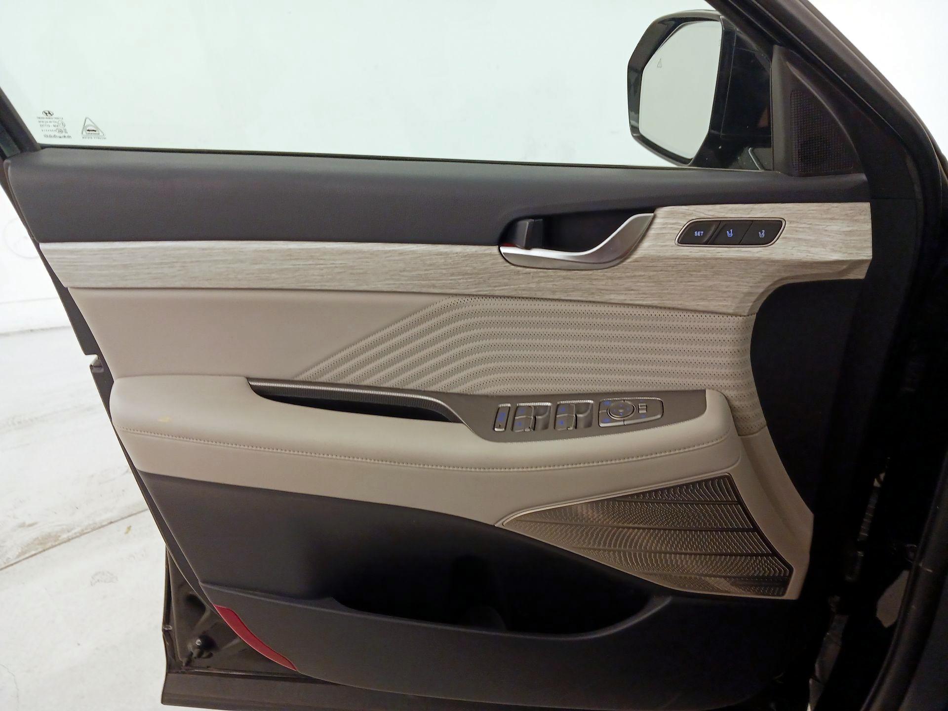 Thumbnail: 2023 Hyundai Palisade - 12