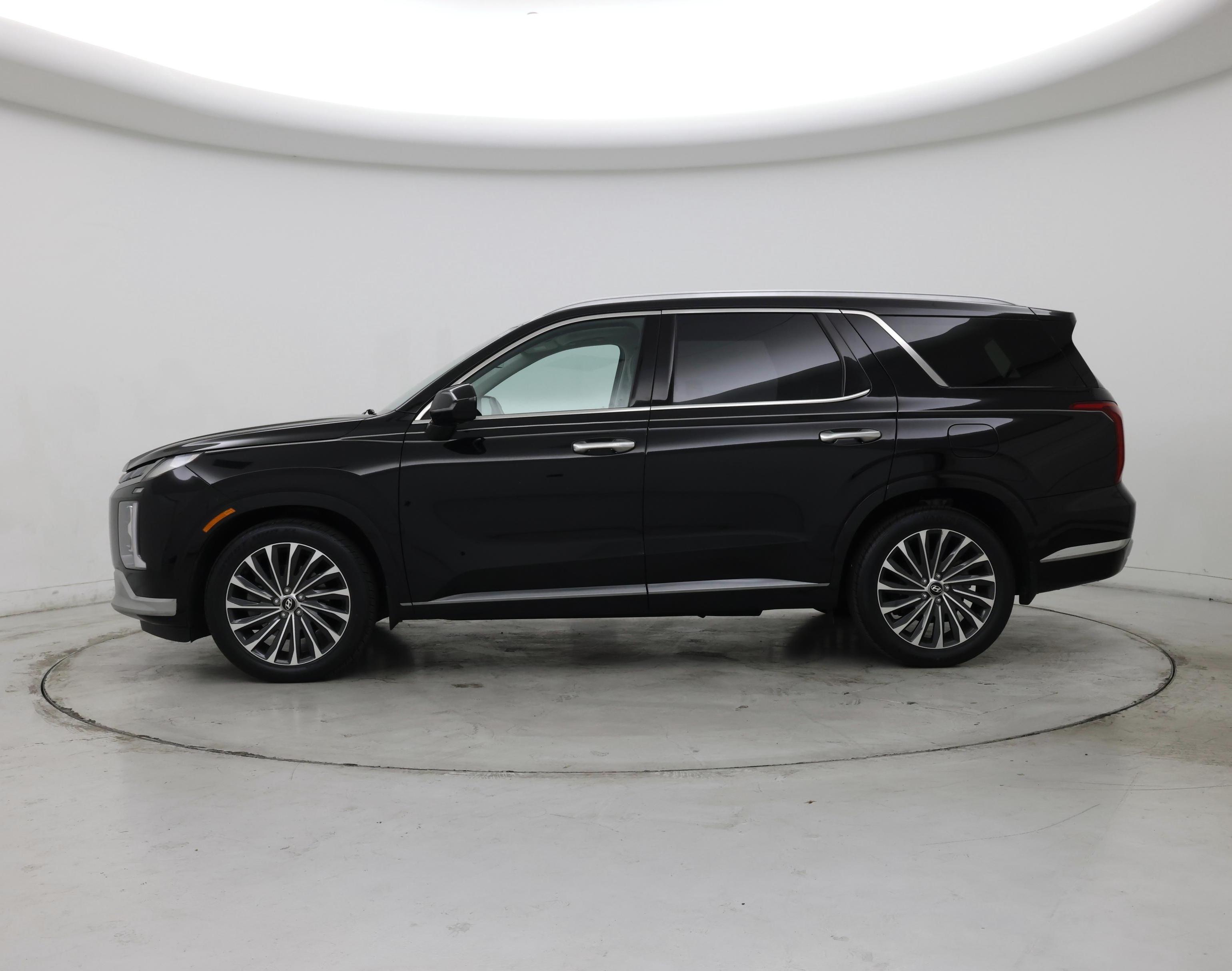 Thumbnail: 2023 Hyundai Palisade - 3