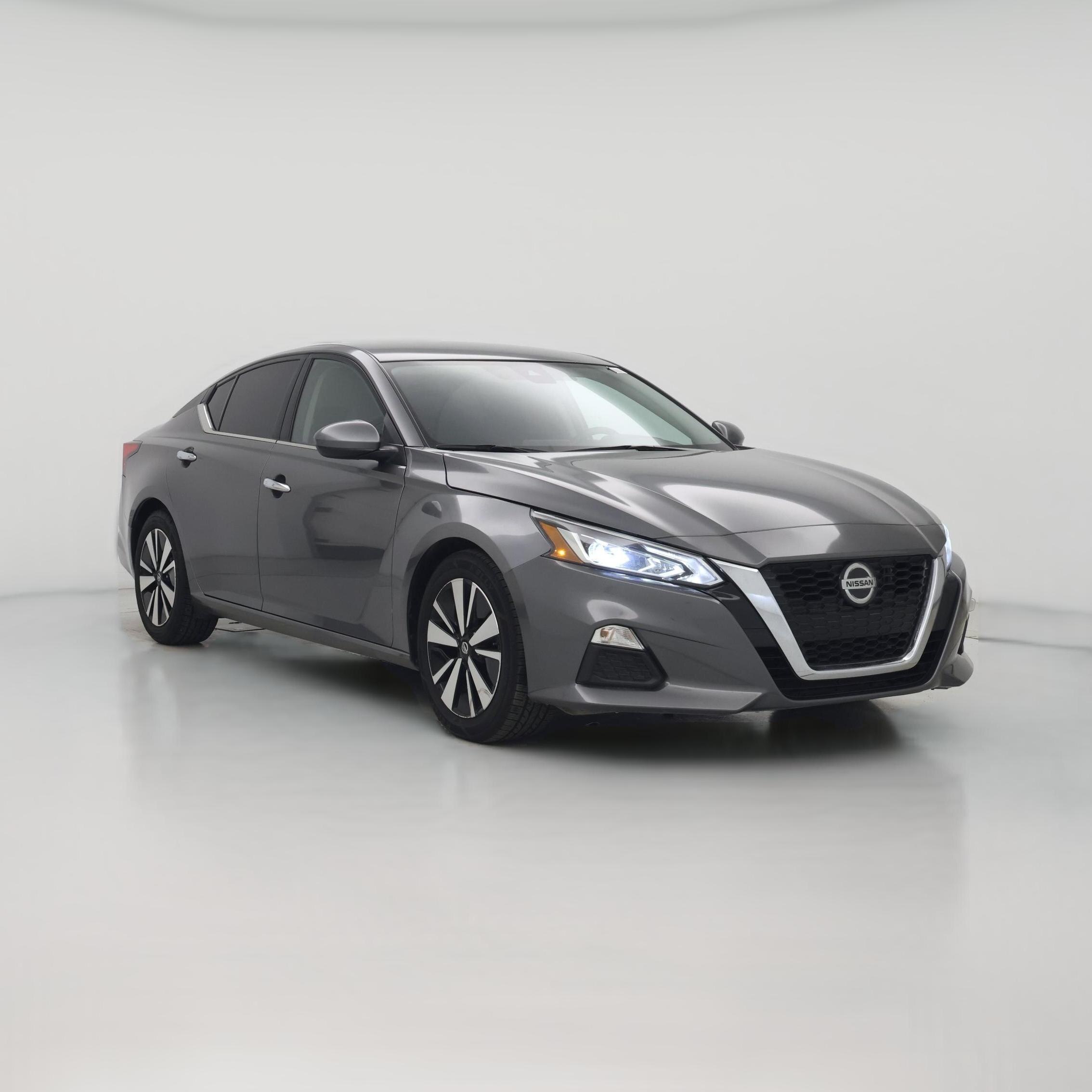 Thumbnail: 2022 Nissan Altima - 1