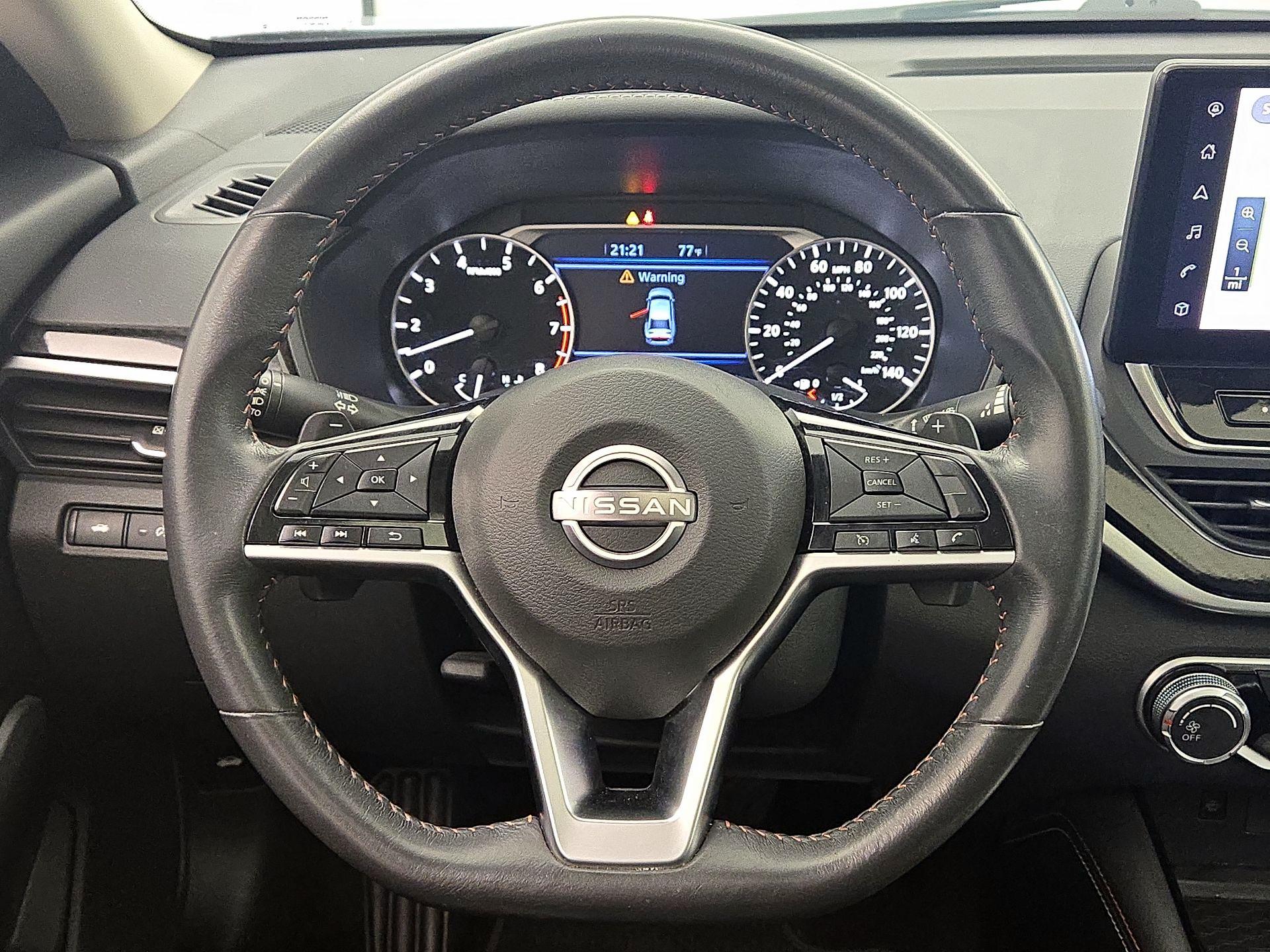 Thumbnail: 2023 Nissan Altima - 10