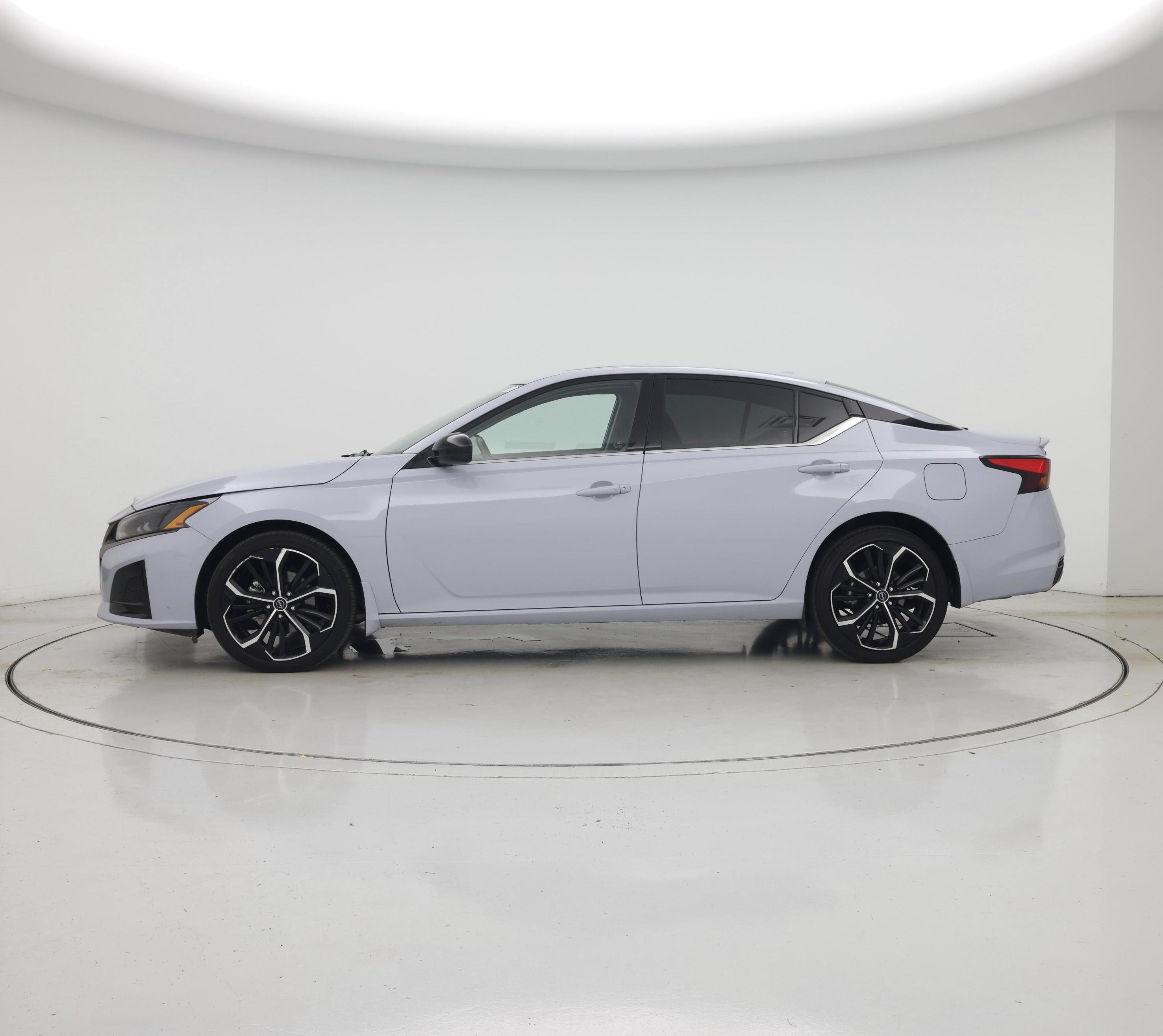 Thumbnail: 2023 Nissan Altima - 3