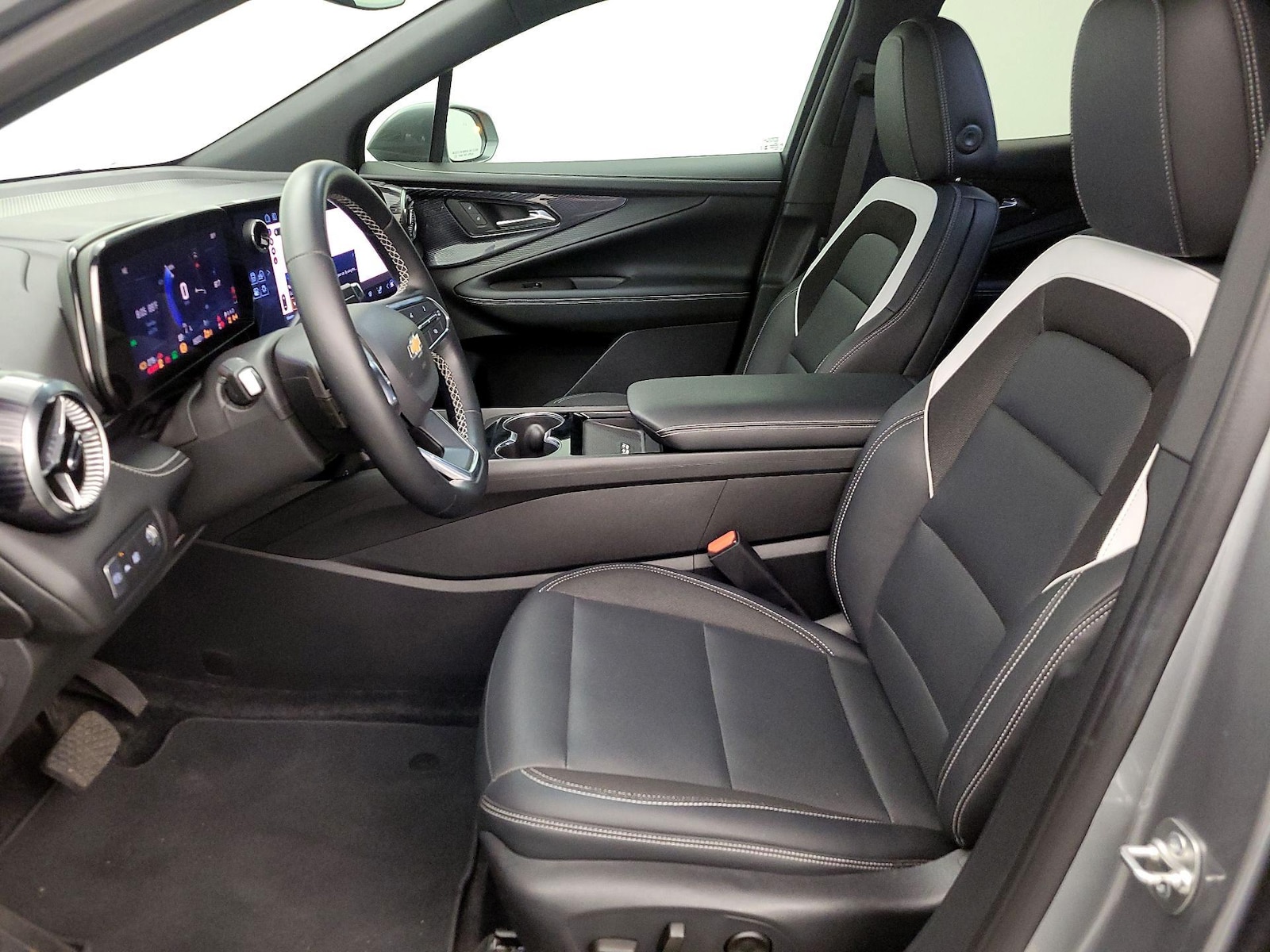 2024 Chevrolet Blazer EV LT - Photo 12
