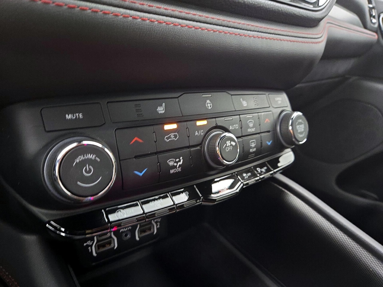 2025 Dodge Durango GT - Photo 18