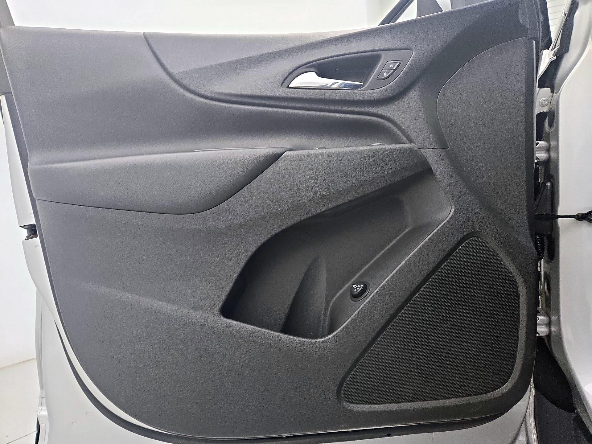 Thumbnail: 2020 Chevrolet Equinox - 12
