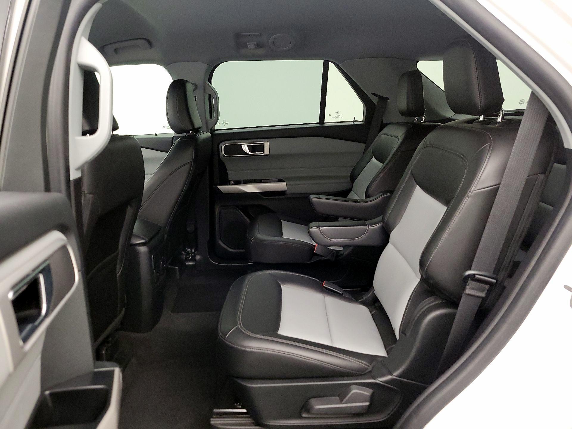 Thumbnail: 2022 Ford Explorer - 20