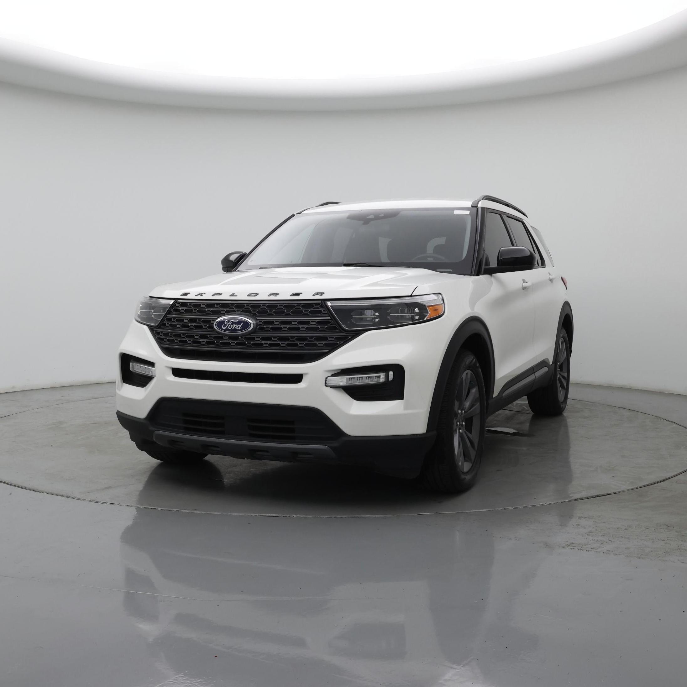 Thumbnail: 2022 Ford Explorer - 4