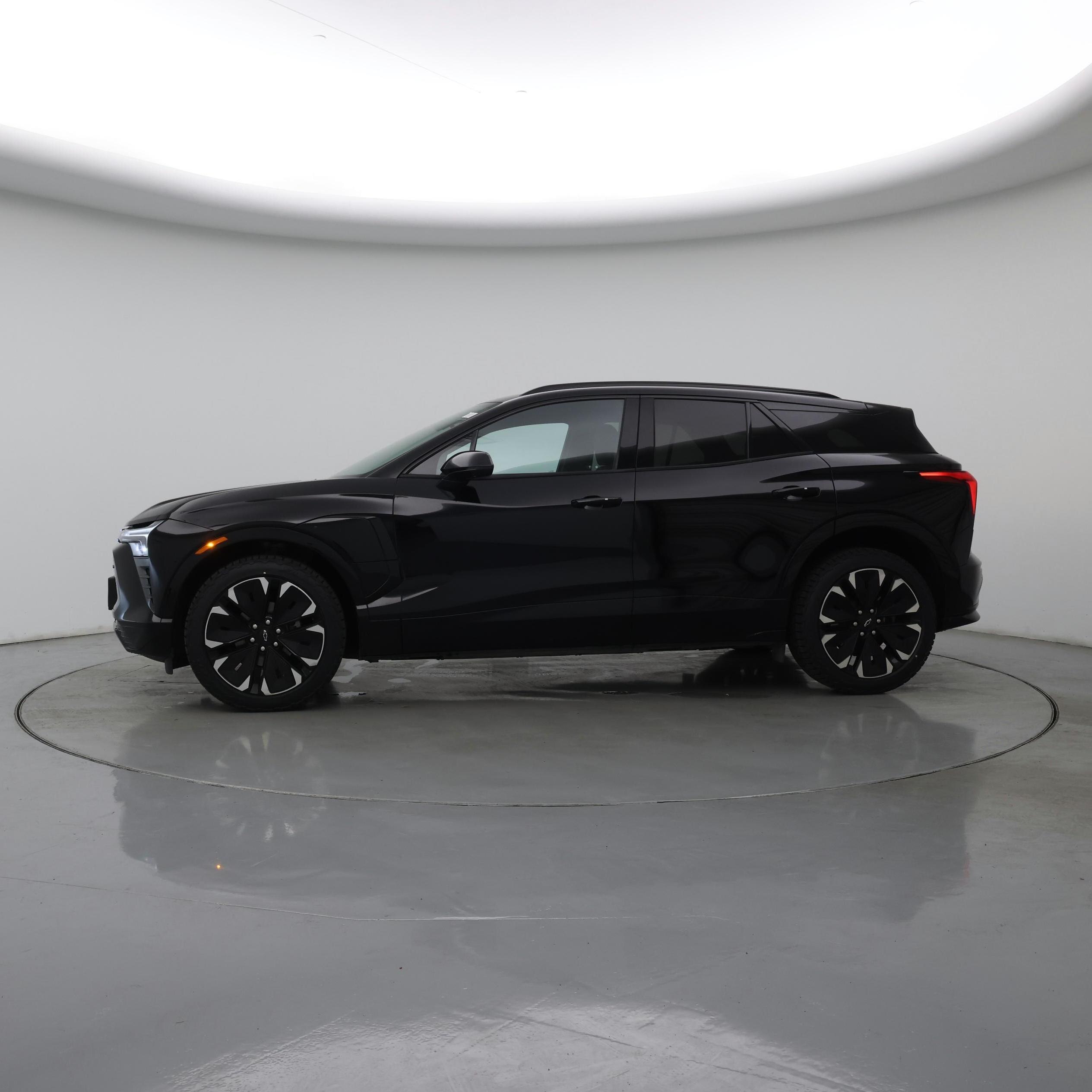 Thumbnail: 2024 Chevrolet Blazer EV - 3