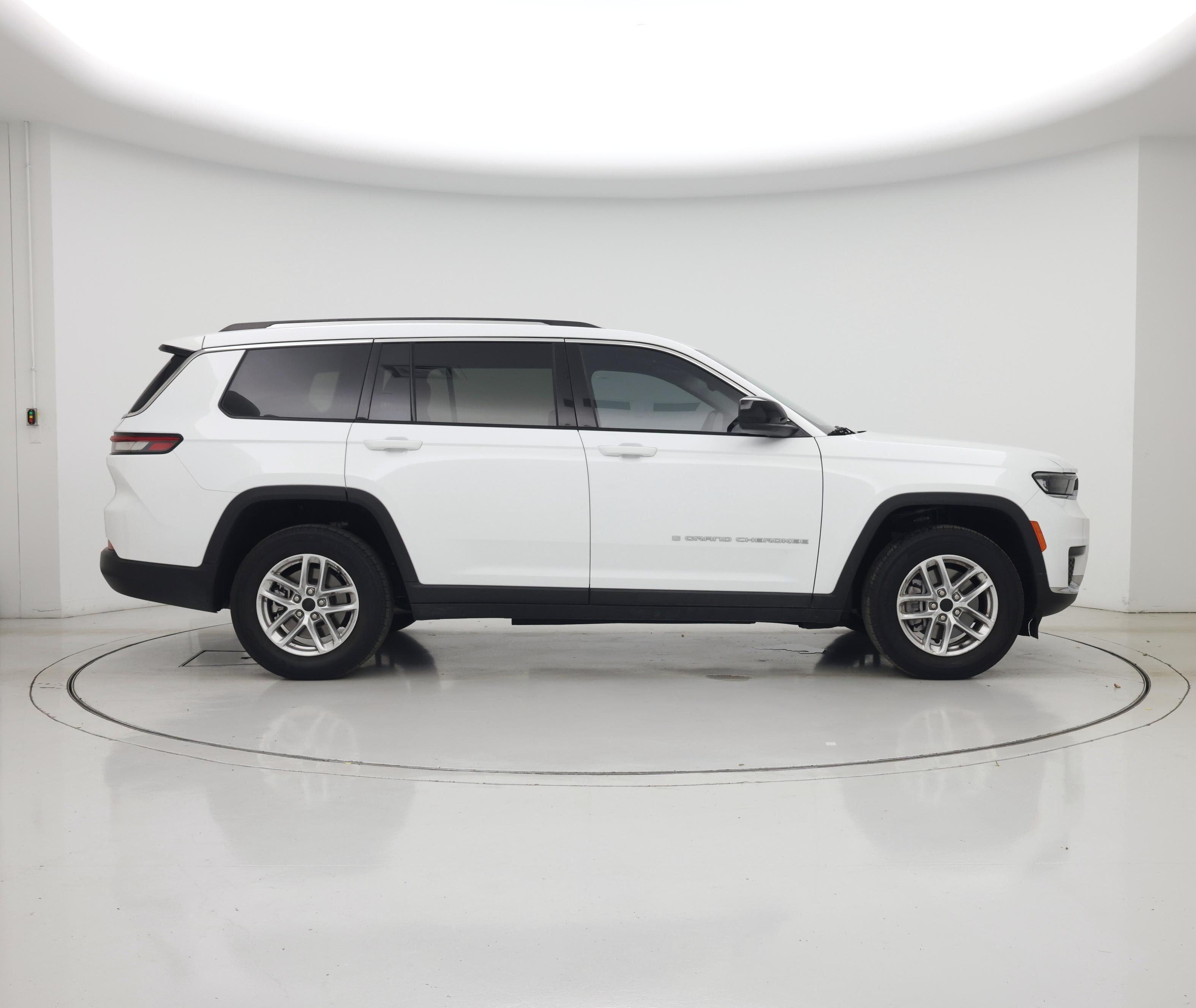 Thumbnail: 2023 Jeep Grand Cherokee L - 7