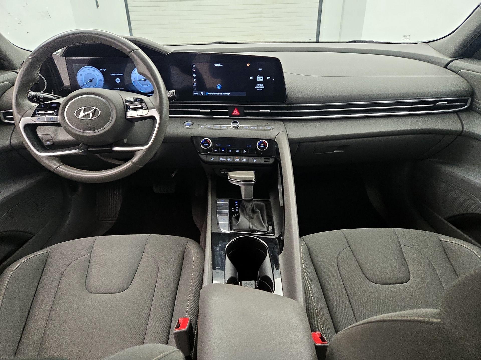 Thumbnail: 2023 Hyundai Elantra - 9