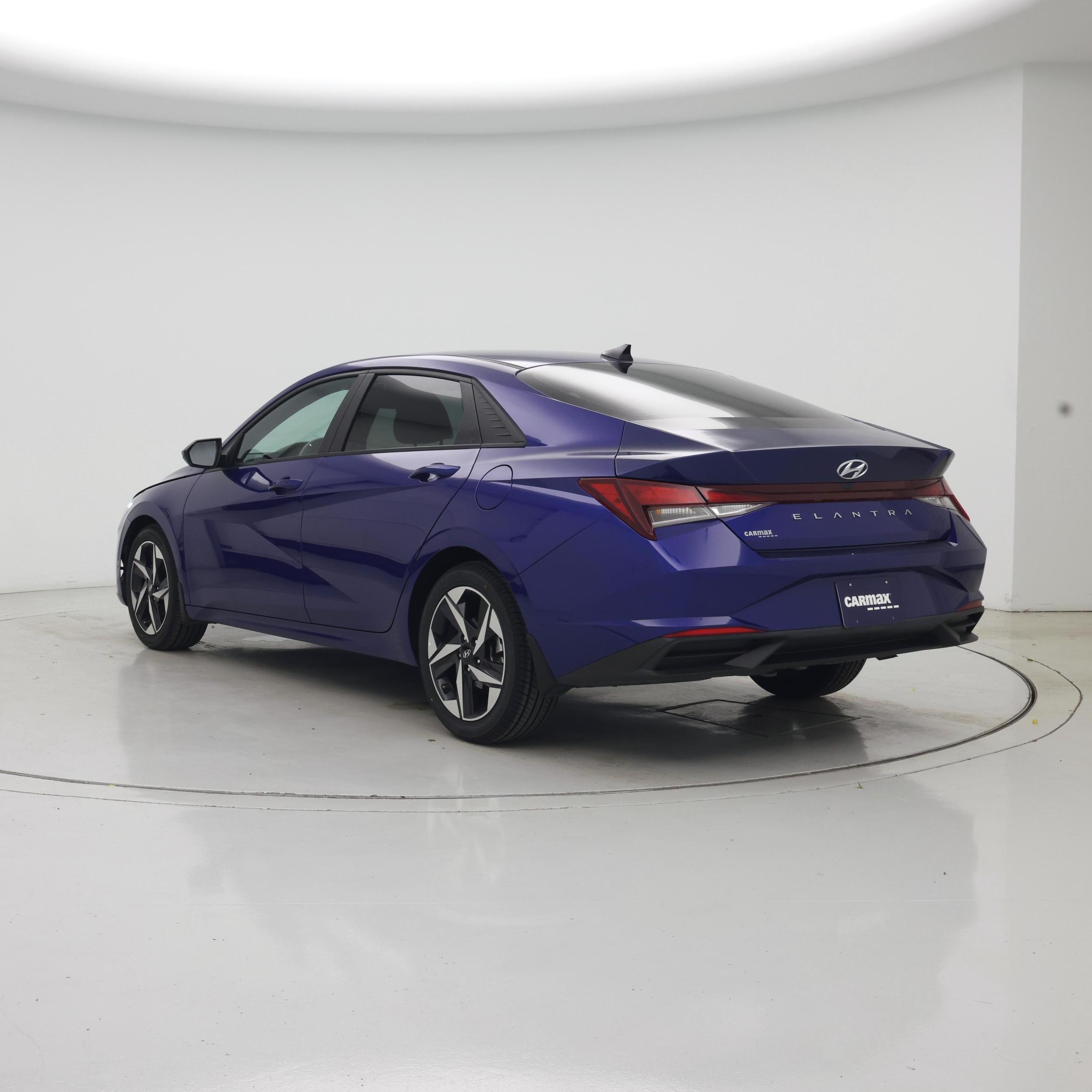 Thumbnail: 2023 Hyundai Elantra - 2