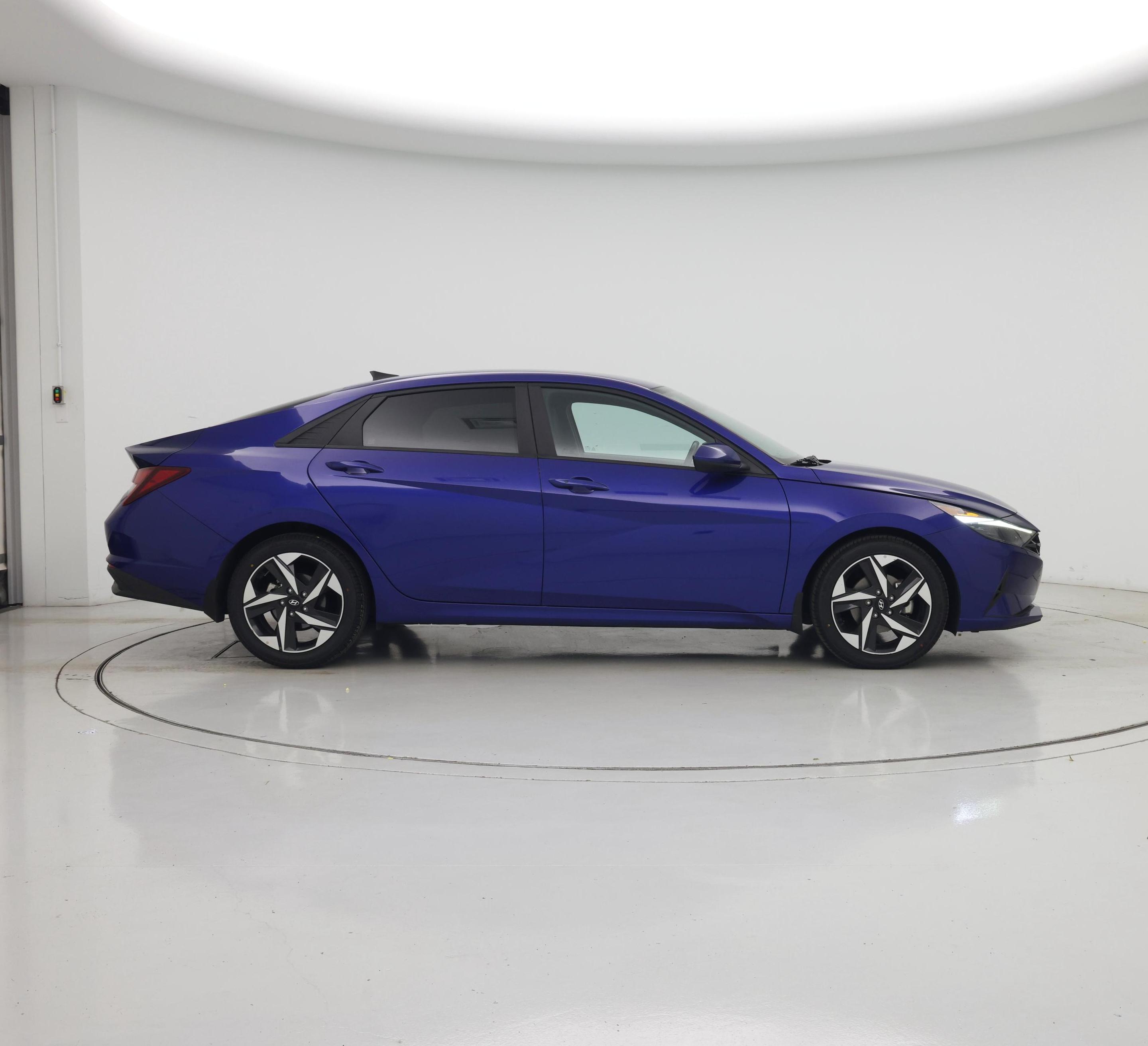 Thumbnail: 2023 Hyundai Elantra - 7
