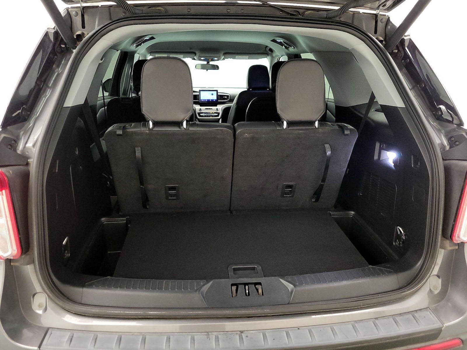 2023 Ford Explorer XLT - Photo 22
