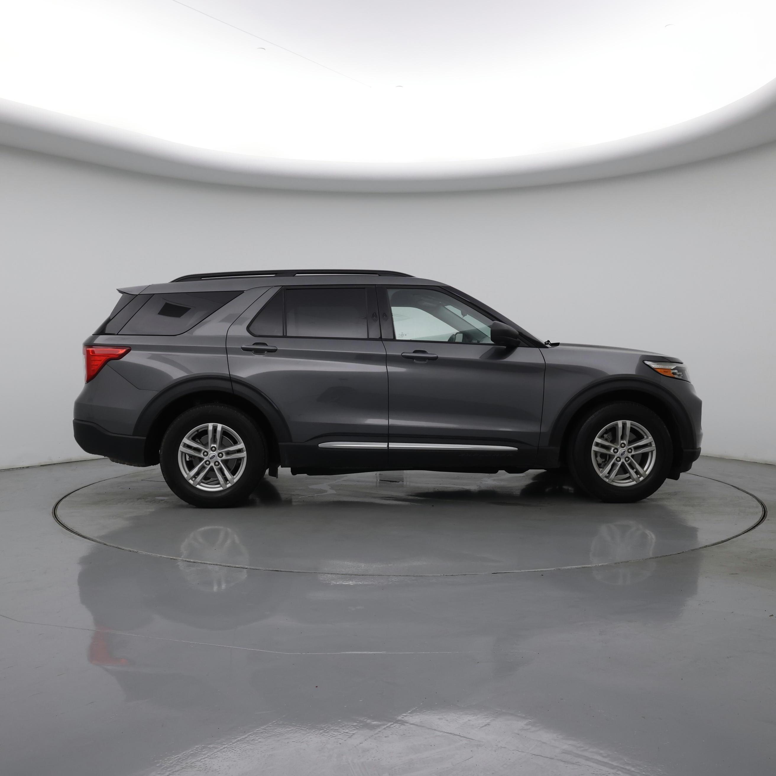 Thumbnail: 2023 Ford Explorer - 7