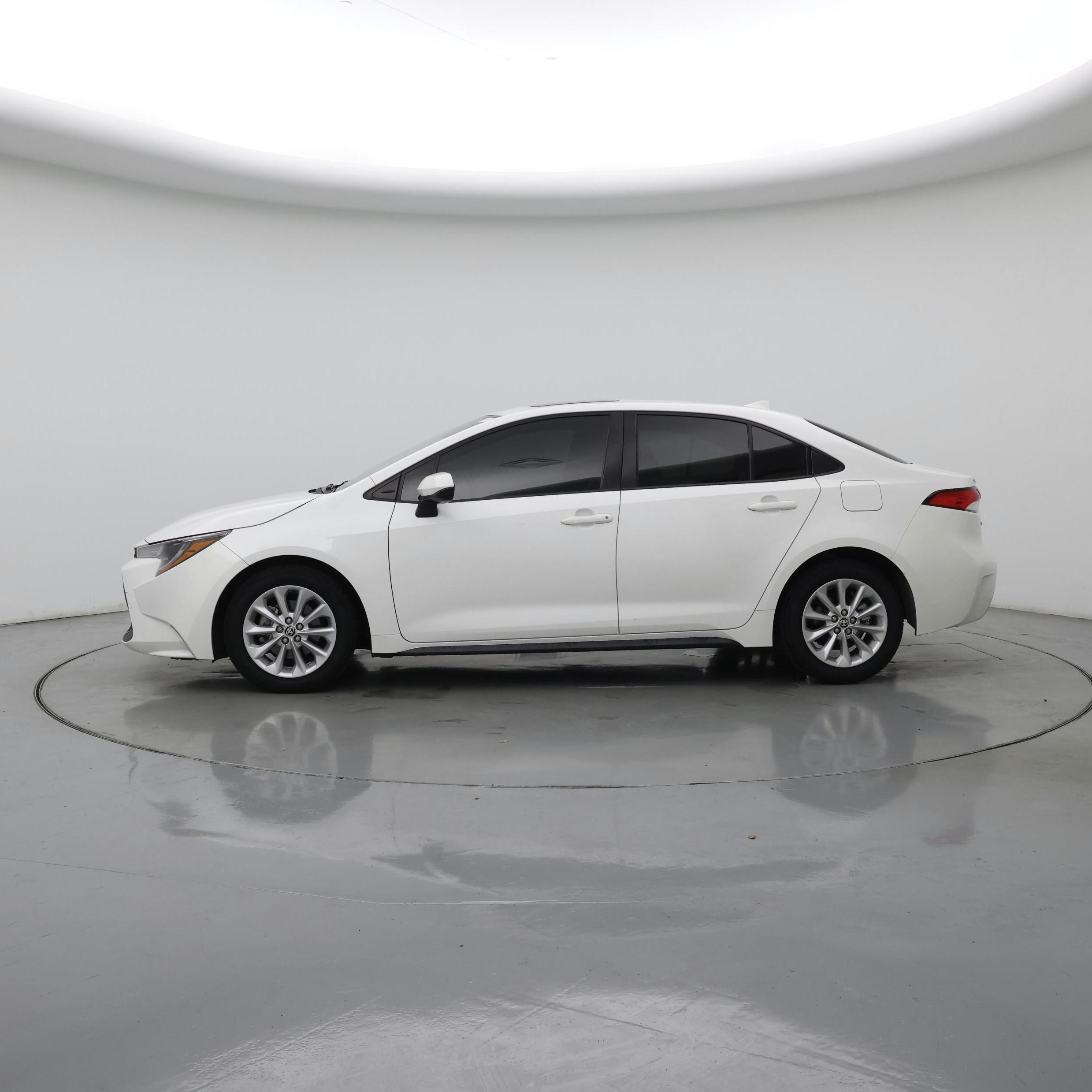 Thumbnail: 2022 Toyota Corolla - 3