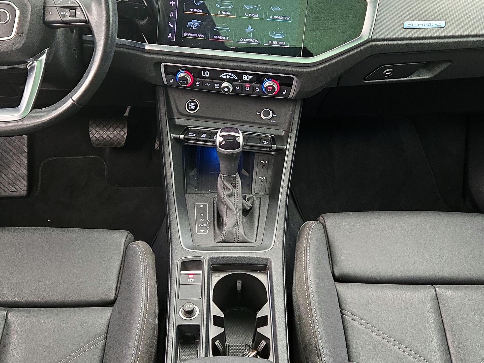 Thumbnail: 2022 Audi Q3 - 18
