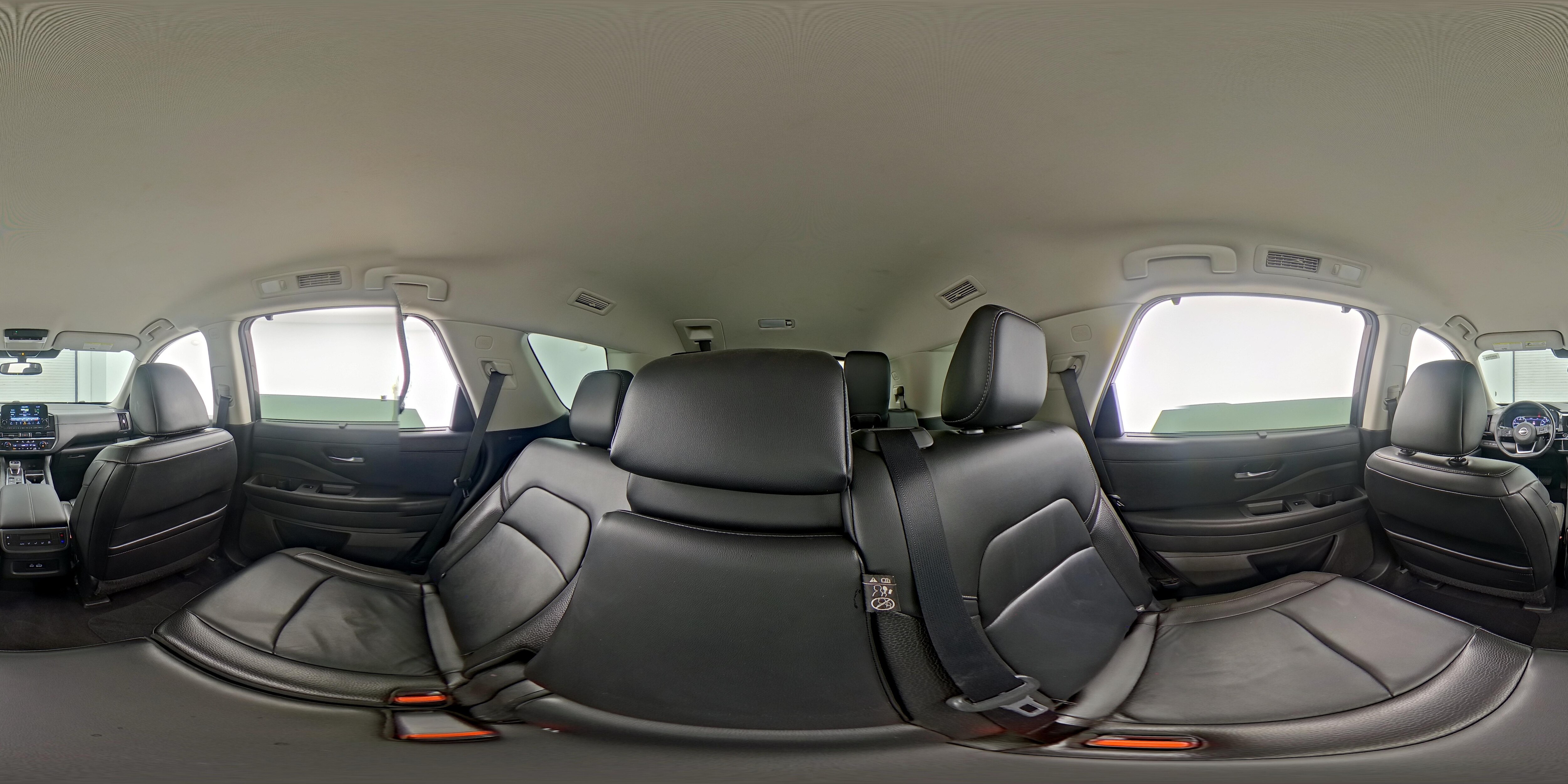 2022 Nissan Pathfinder SL - Photo 28