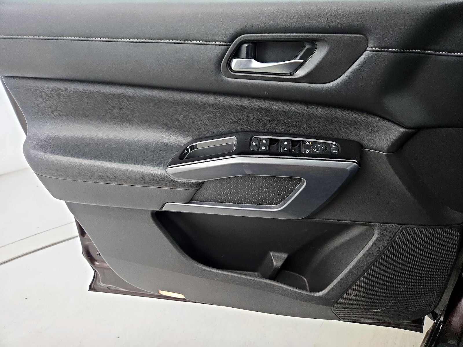 2022 Nissan Pathfinder SL - Photo 13