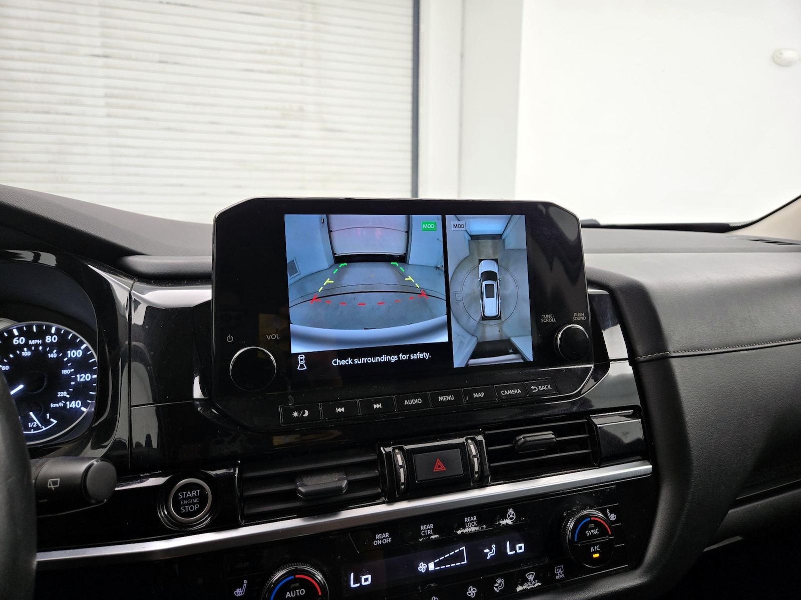 2022 Nissan Pathfinder SL - Photo 16