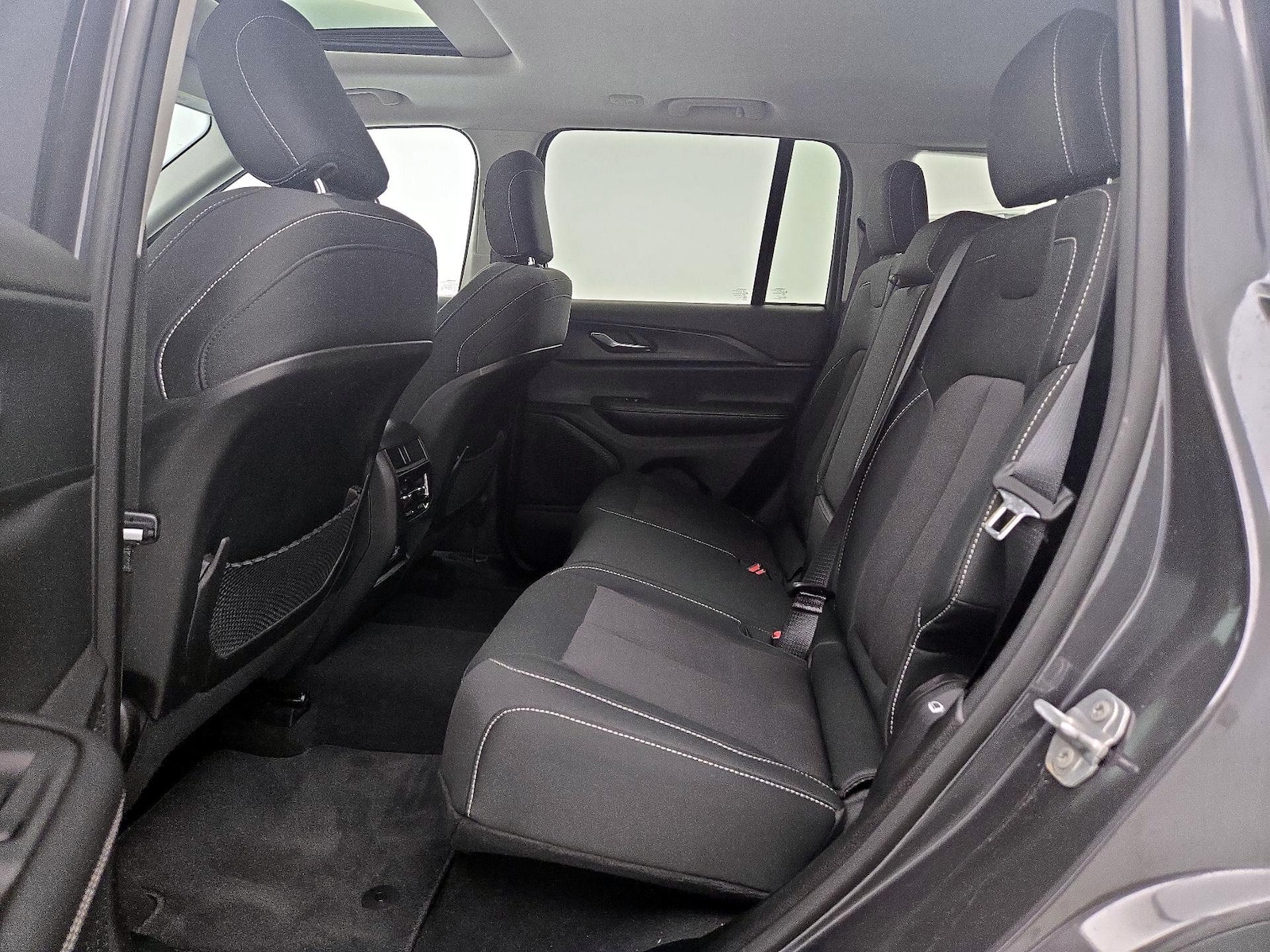2024 Jeep Grand Cherokee Laredo - Photo 21