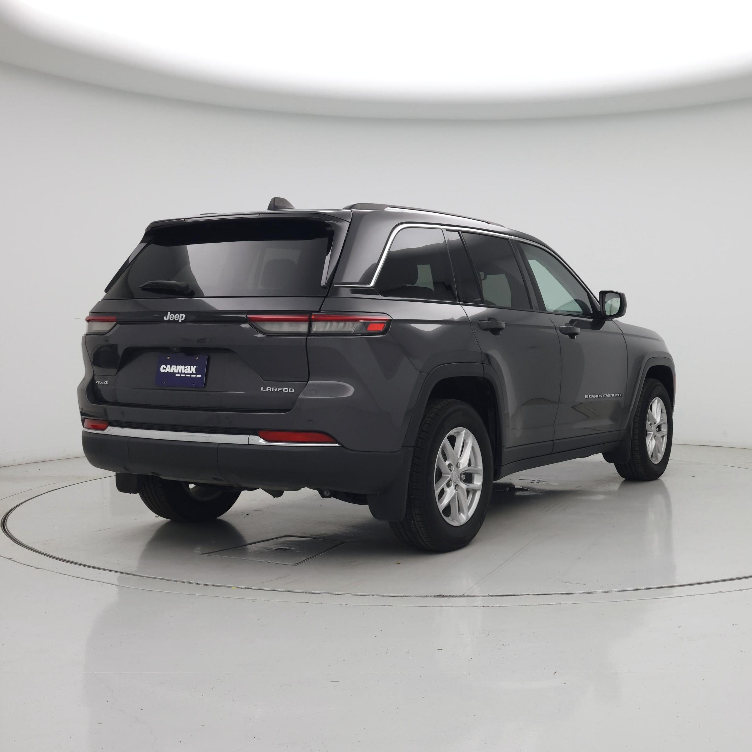 Thumbnail: 2024 Jeep Grand Cherokee - 8