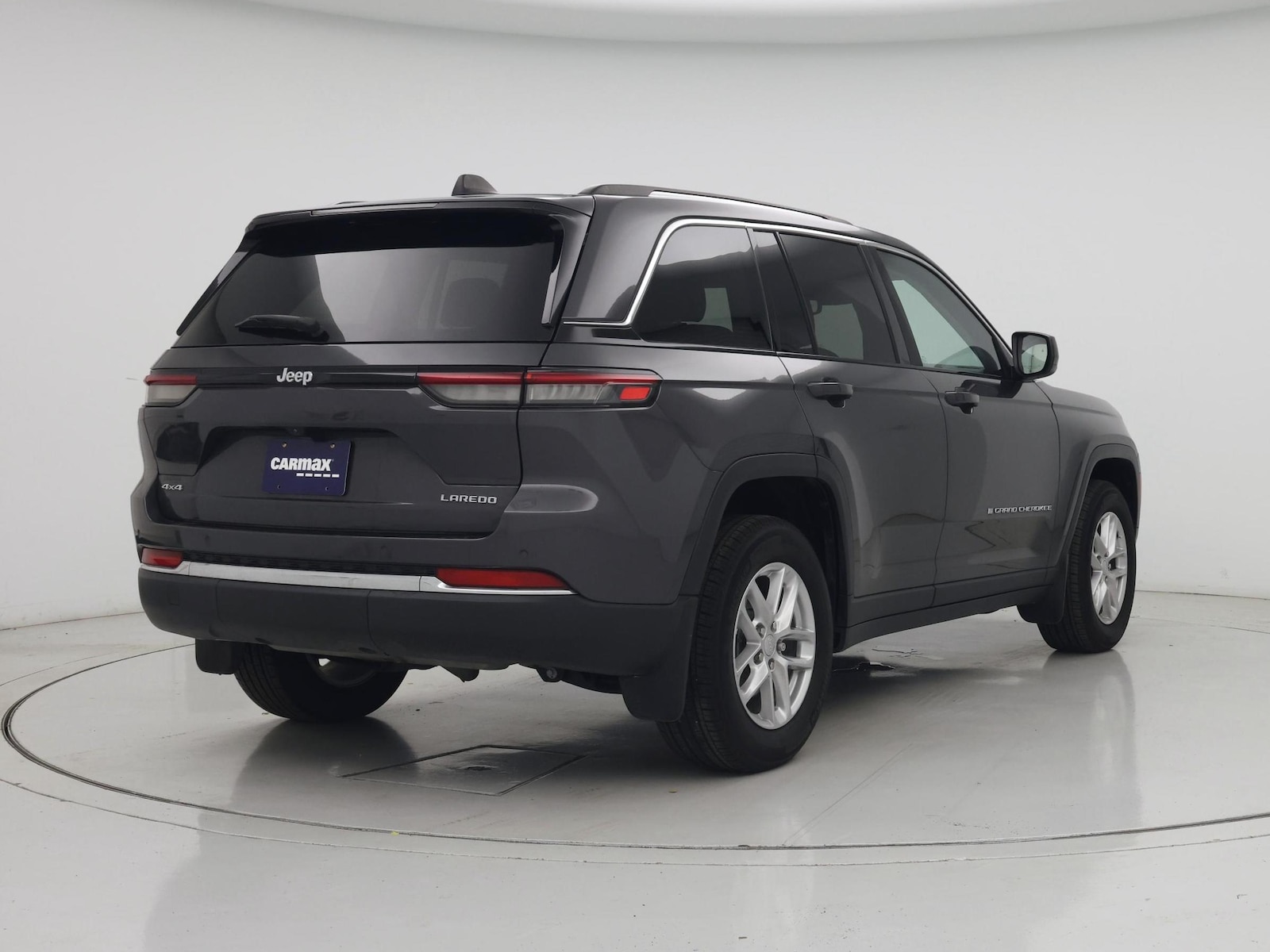 2024 Jeep Grand Cherokee Laredo - Photo 9
