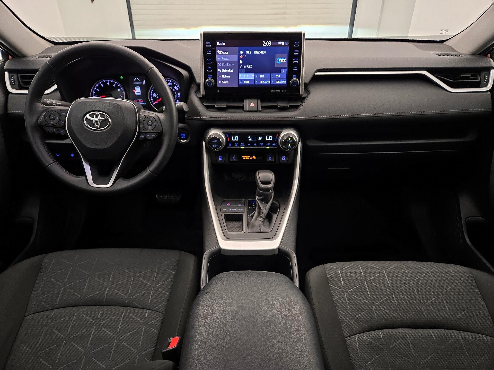 Thumbnail: 2022 Toyota RAV4 - 9